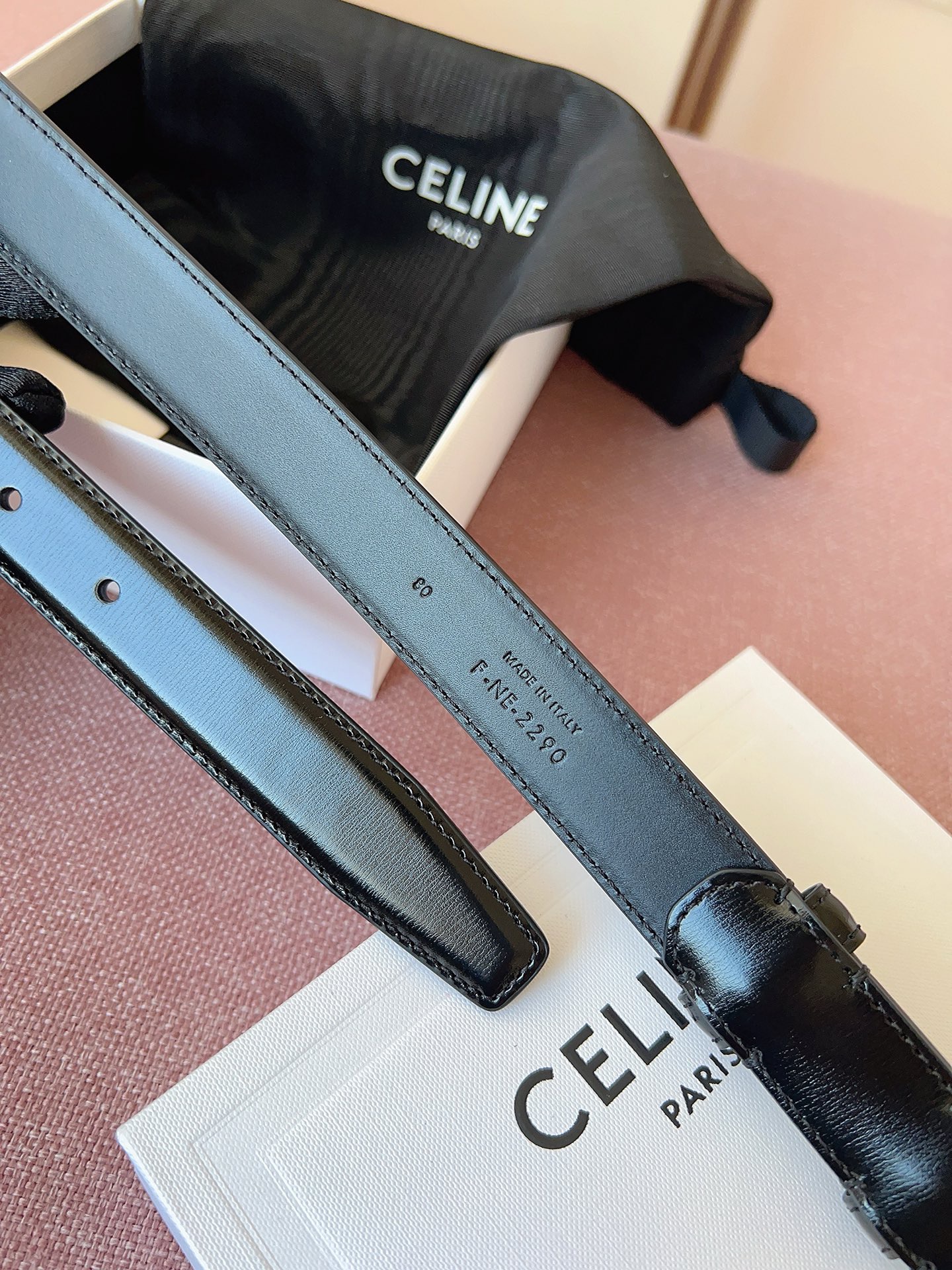 Prada 프라다 Cini 리나일론 미니 메신저백 23