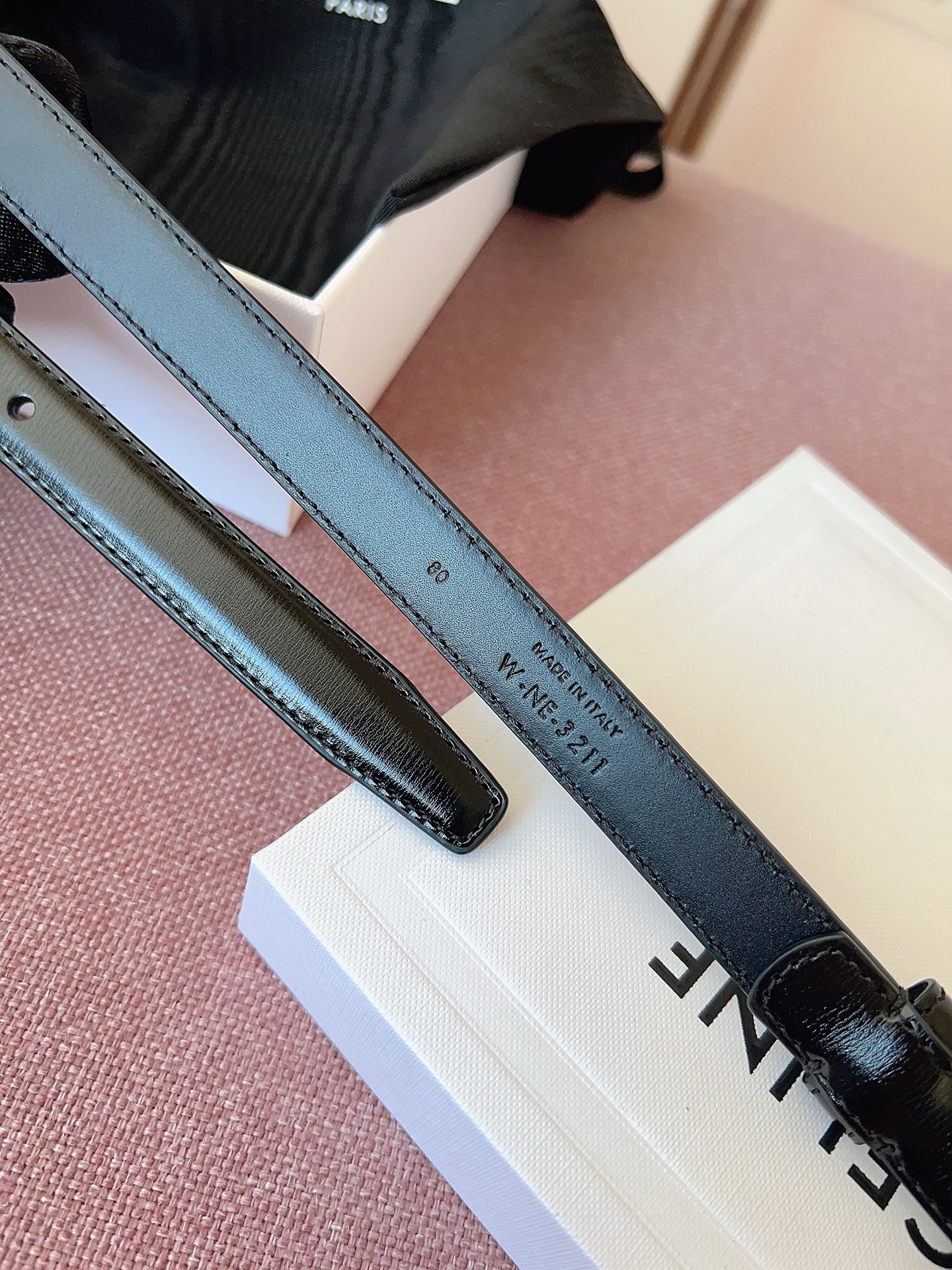 Prada 프라다 Cini 리나일론 미니 메신저백 25