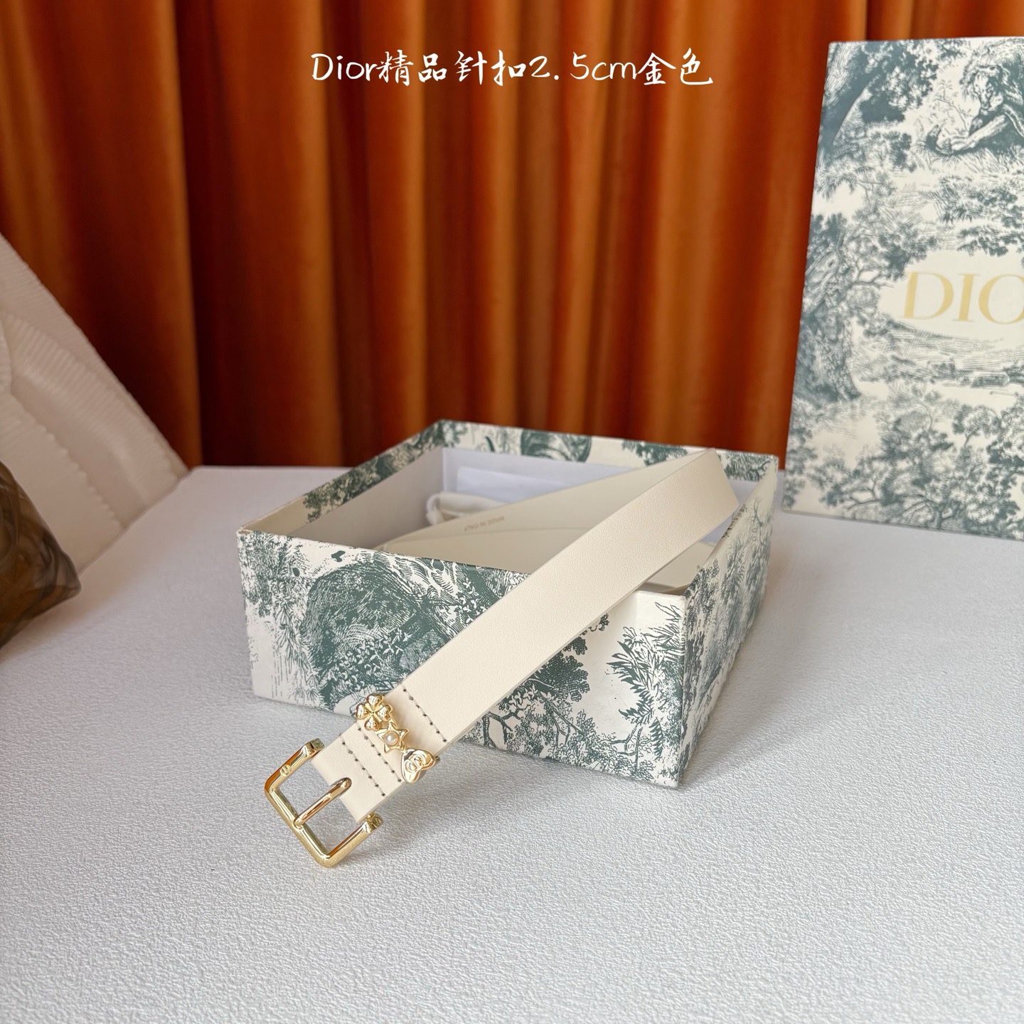 Dior 디올 러키 디올 루프 소가죽 벨트 1