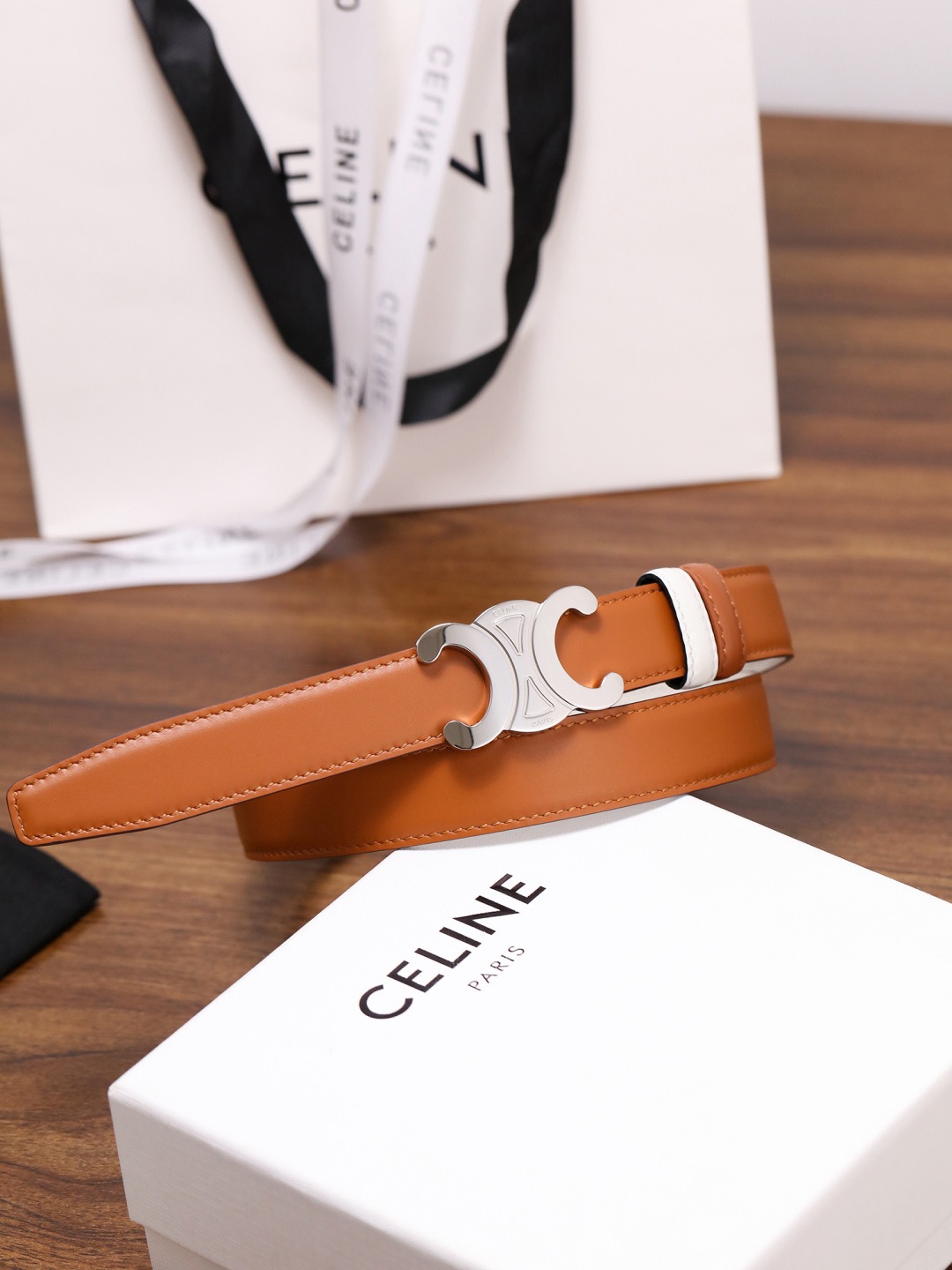 CELINE 셀린느 트리옴프 25mm 여성 소가죽 벨트 2