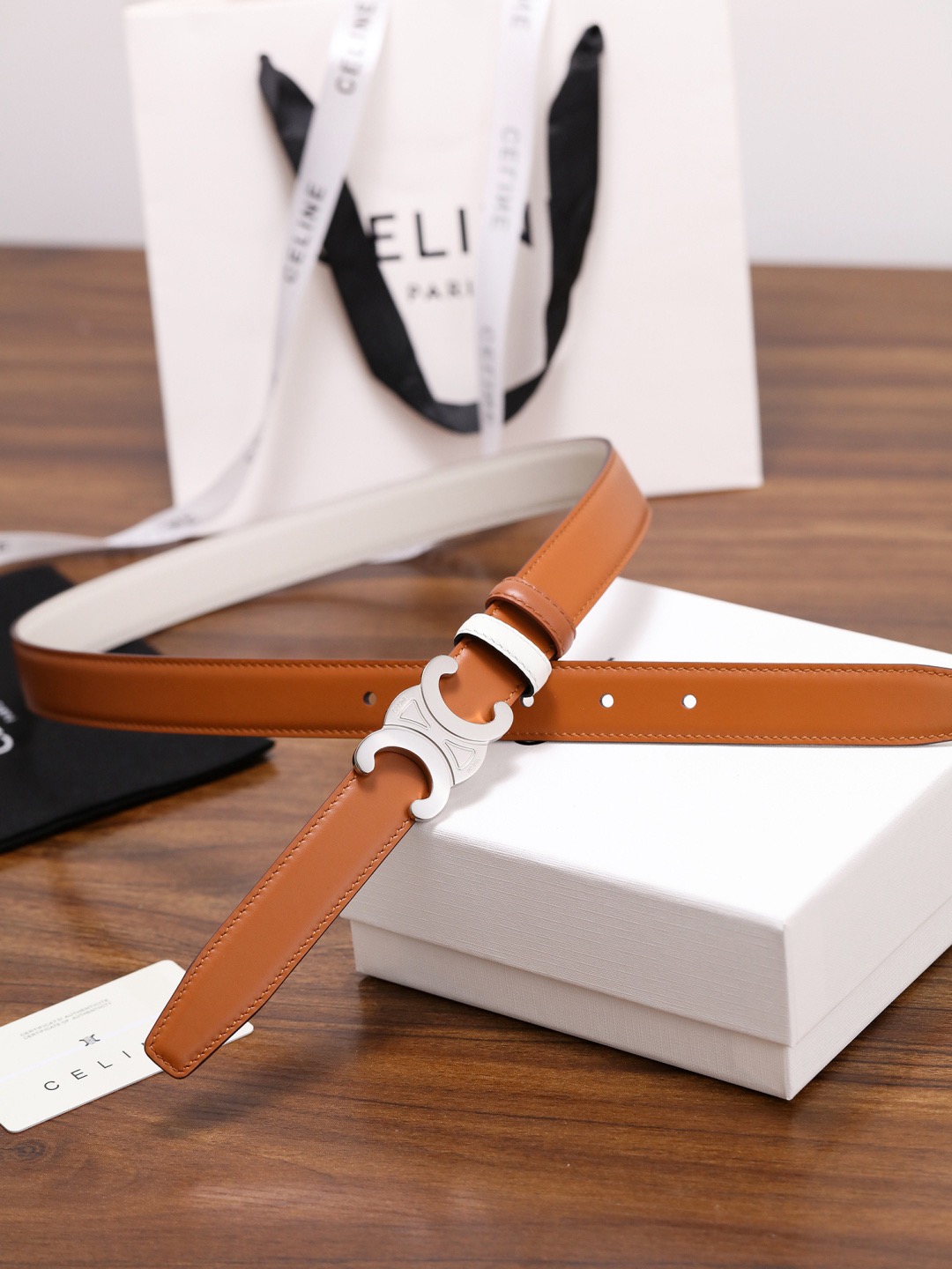 CELINE 셀린느 트리옴프 25mm 여성 소가죽 벨트 4
