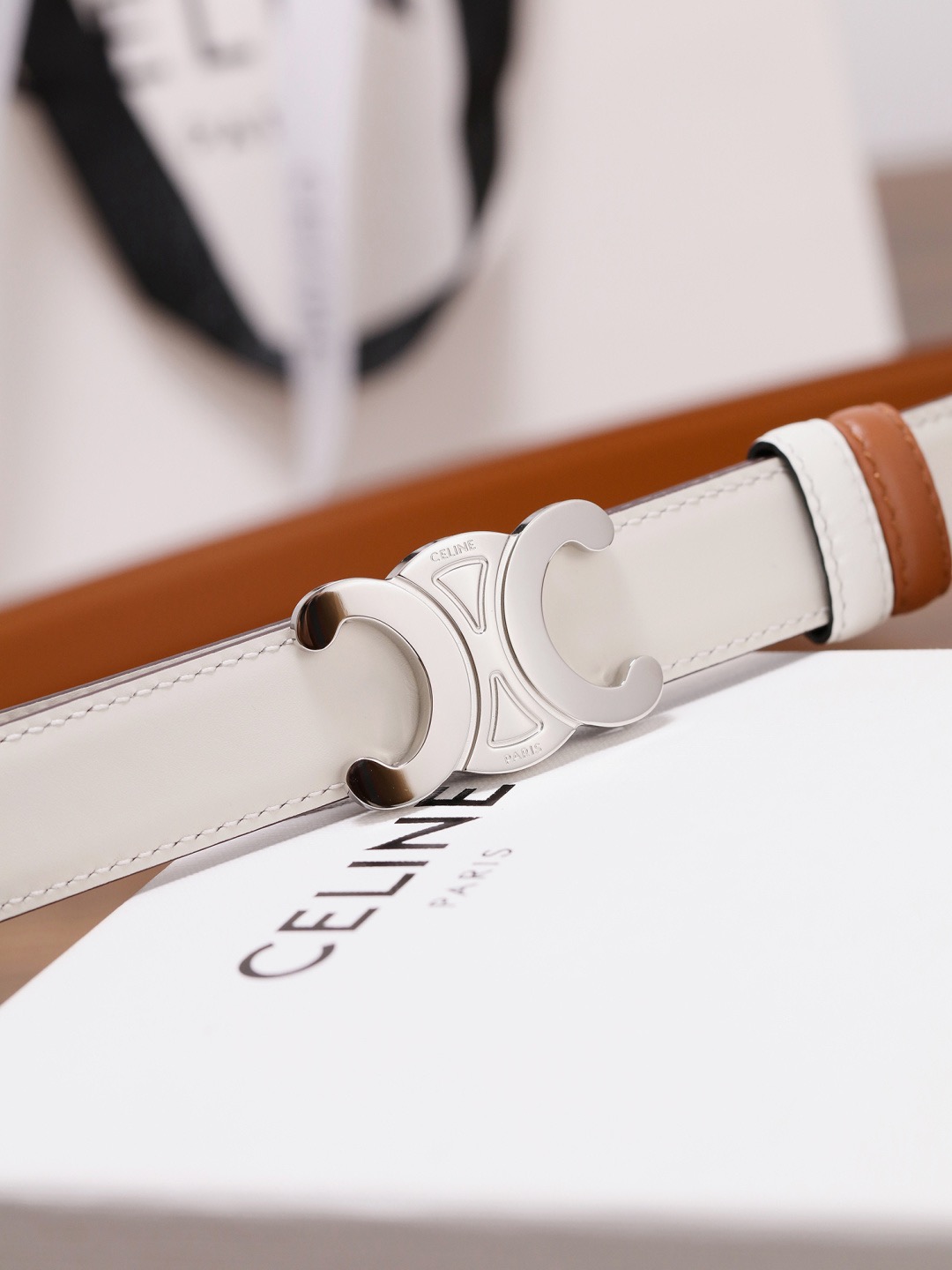 CELINE 셀린느 트리옴프 25mm 여성 소가죽 벨트 10