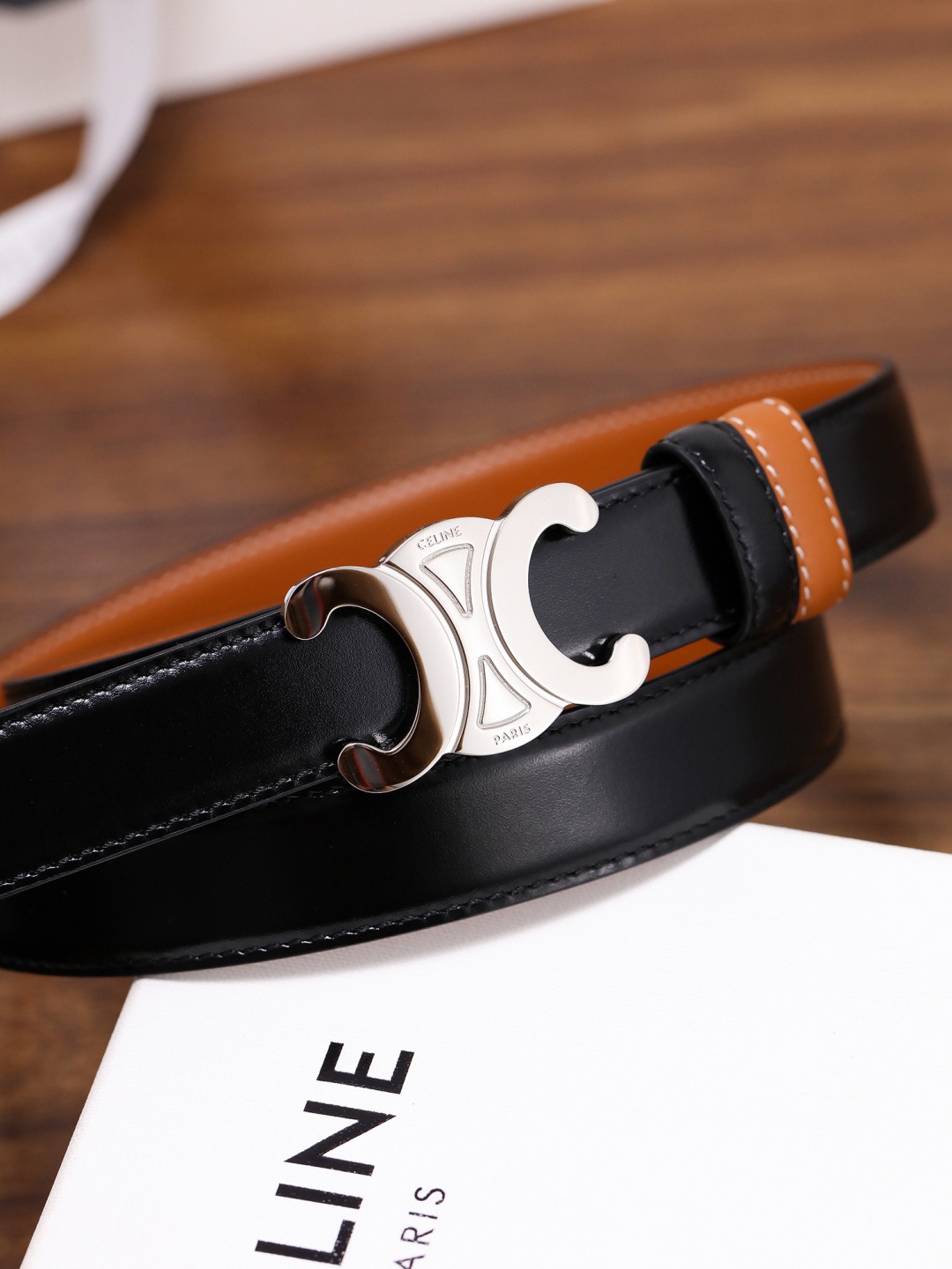CELINE 셀린느 트리옴프 25mm 여성 소가죽 벨트 2