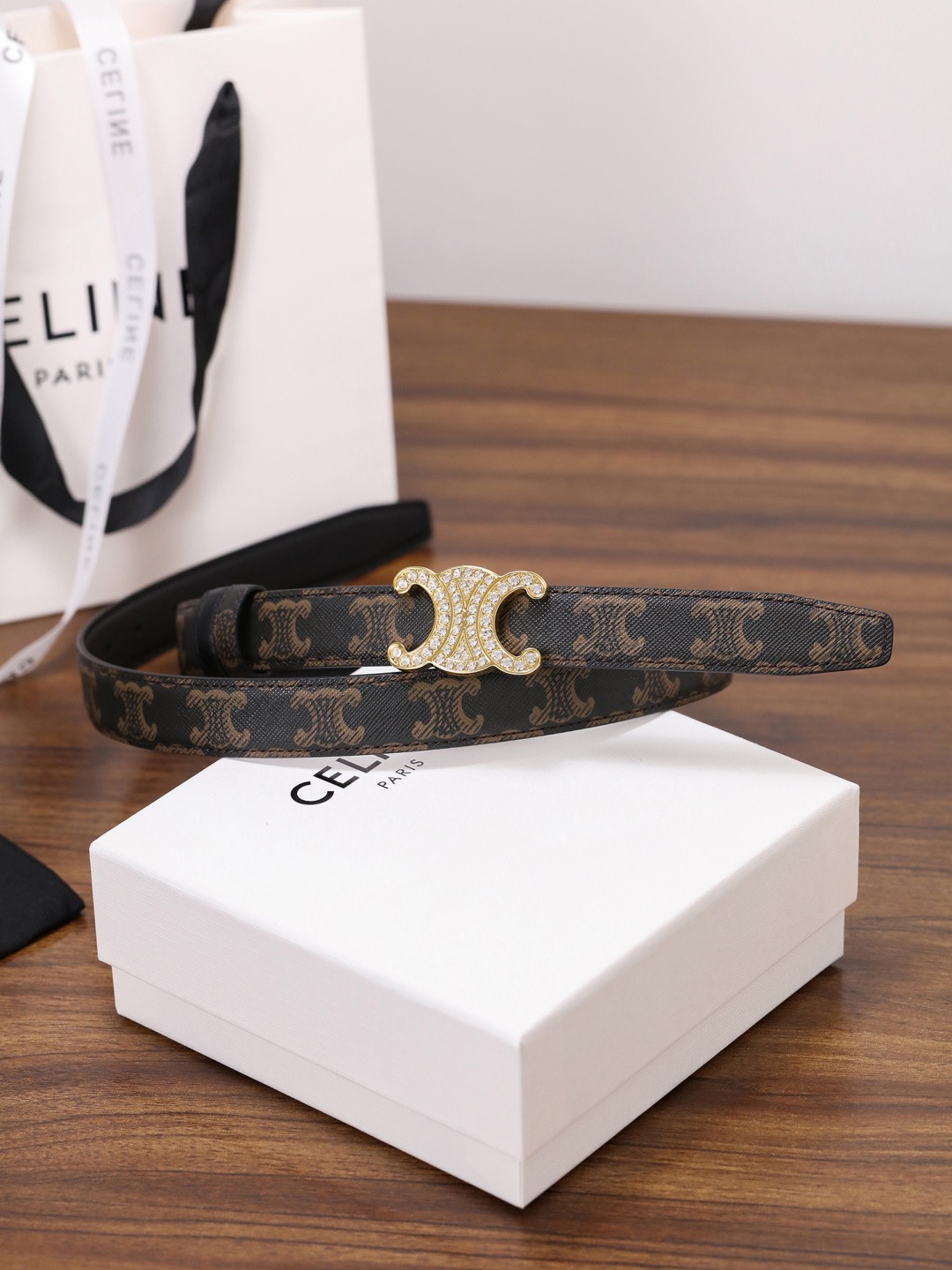 CELINE 셀린느 크리스탈 트리옴프 여성 소가죽 벨트 1