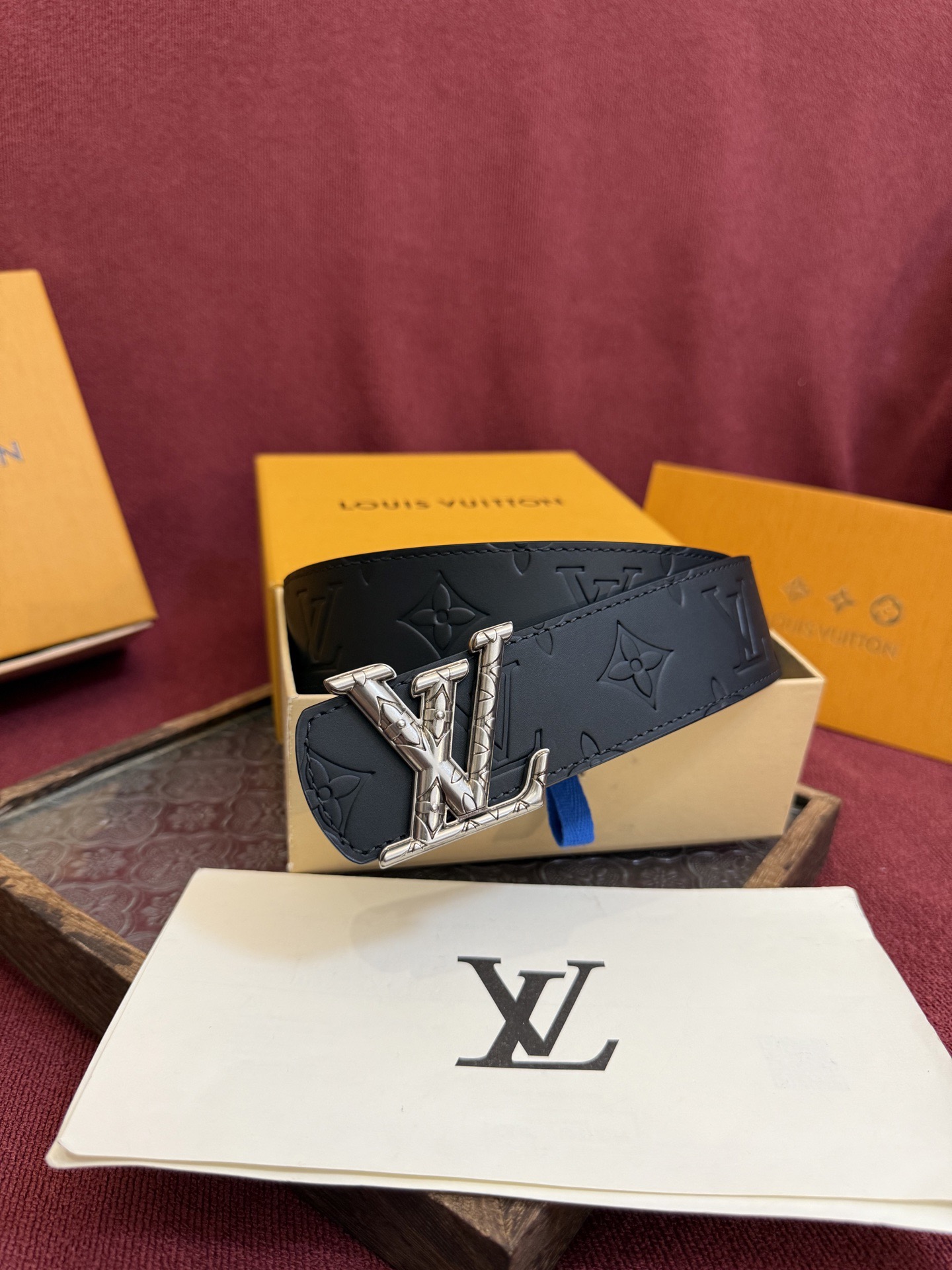 Louis Vuitton 루이비통 가슴 자수 셔츠 9