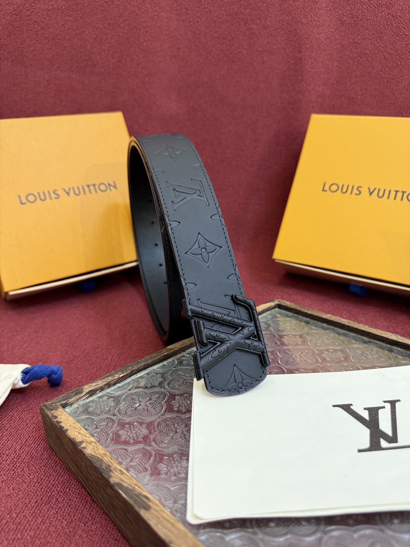 Louis Vuitton 루이비통 루이 비통 디멘션 드리프트 양면 모노그램 가죽 벨트 4