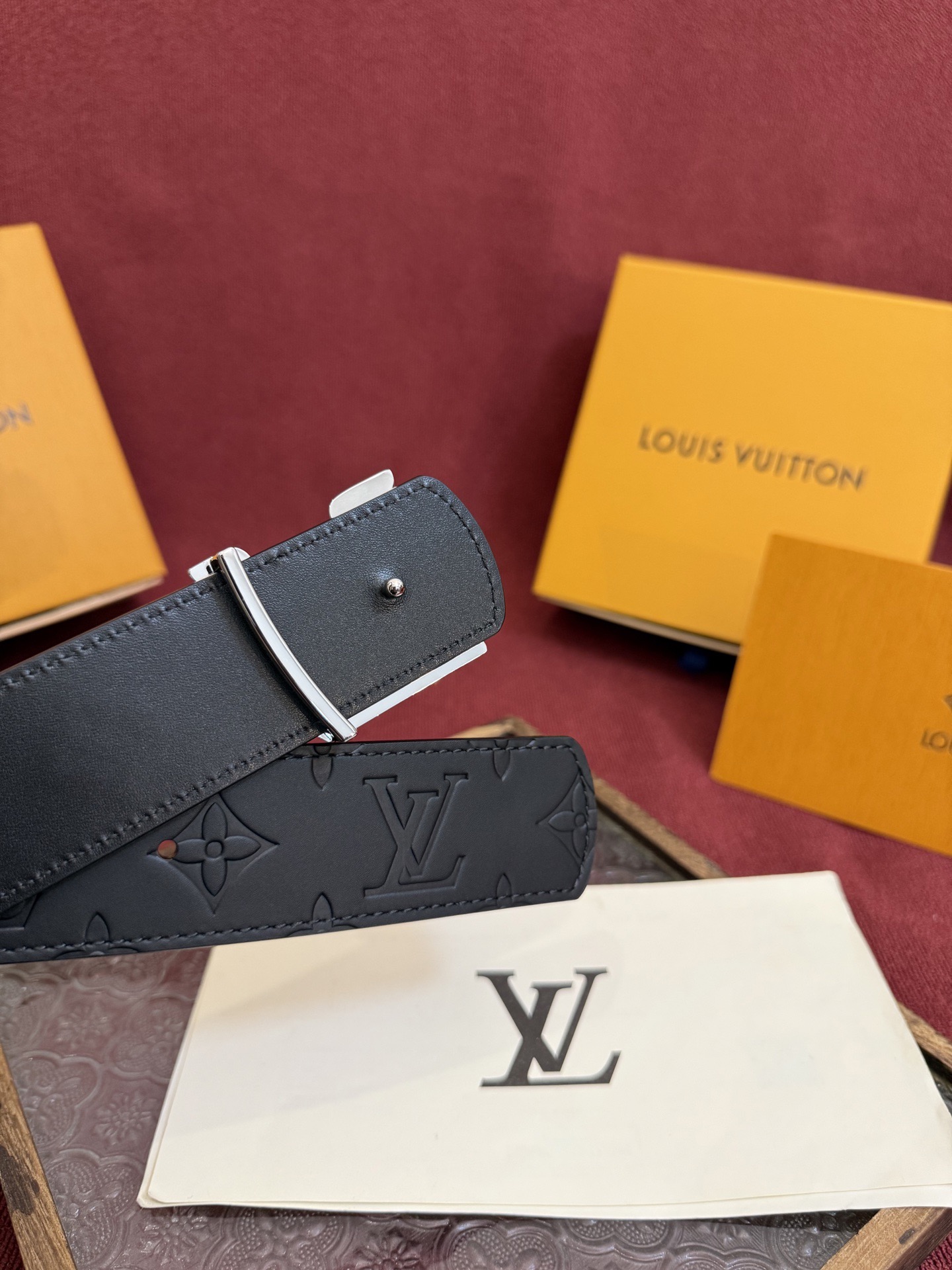 Louis Vuitton 루이비통 루이 비통 디멘션 드리프트 양면 모노그램 가죽 벨트 6