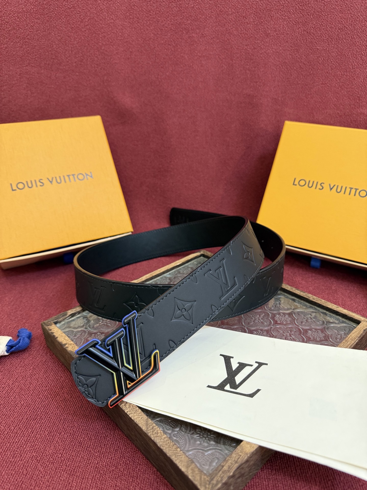 Louis Vuitton 루이비통 루이 비통 디멘션 드리프트 양면 모노그램 가죽 벨트 2