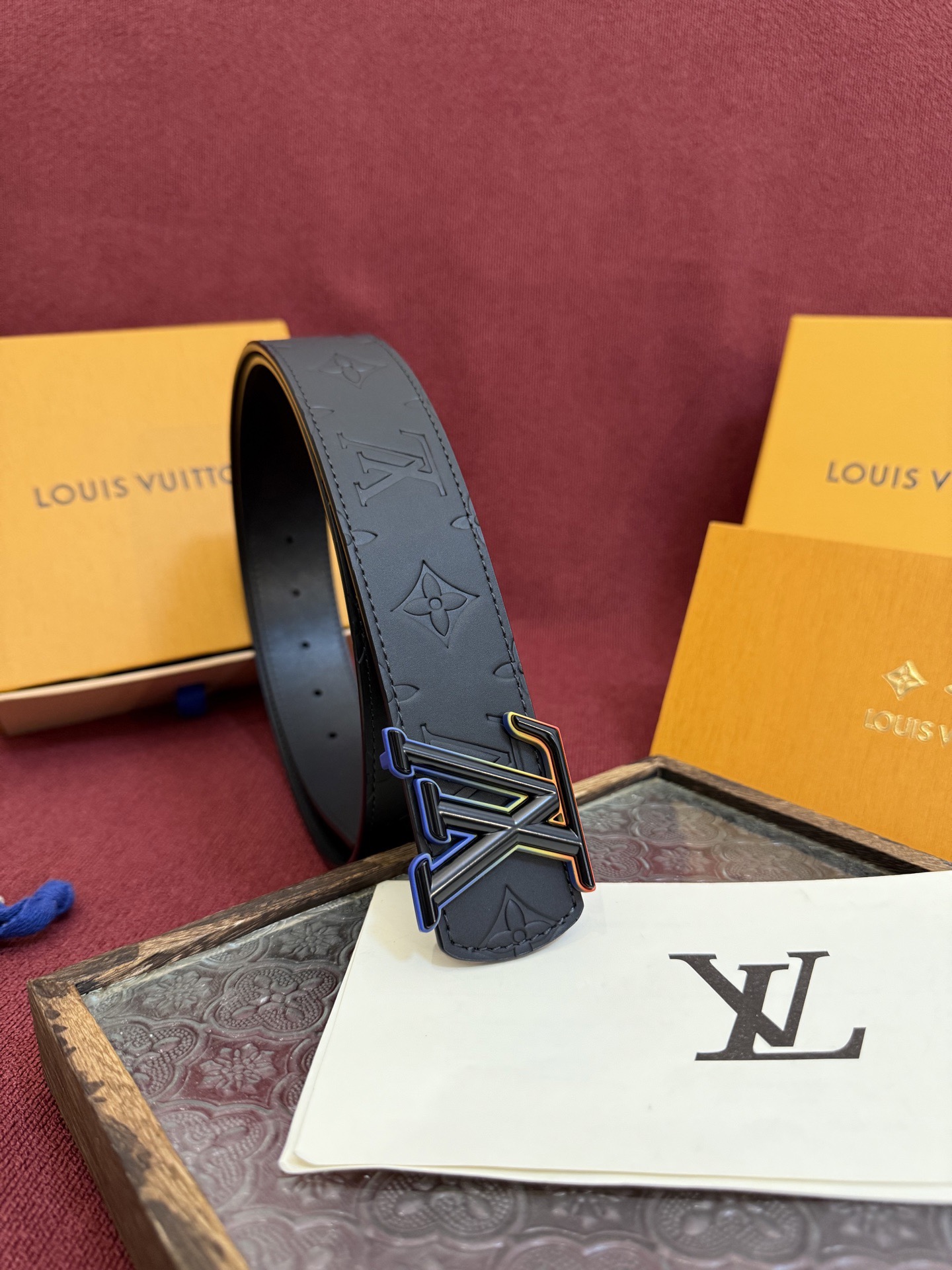 Louis Vuitton 루이비통 루이 비통 디멘션 드리프트 양면 모노그램 가죽 벨트 4