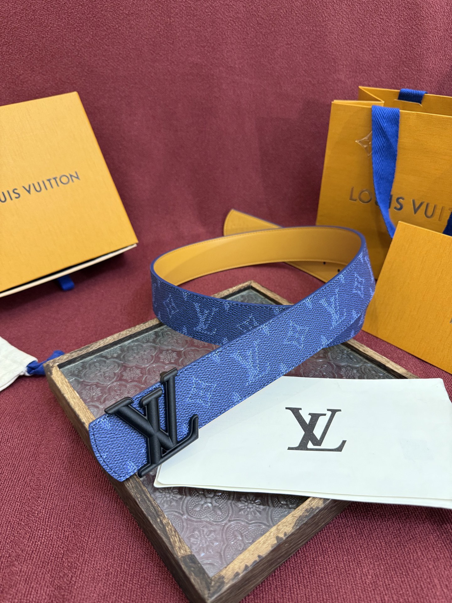 Louis Vuitton 루이비통 루이 비통 디멘션 모노그램 헤리티지 40 리버서블 벨트 2