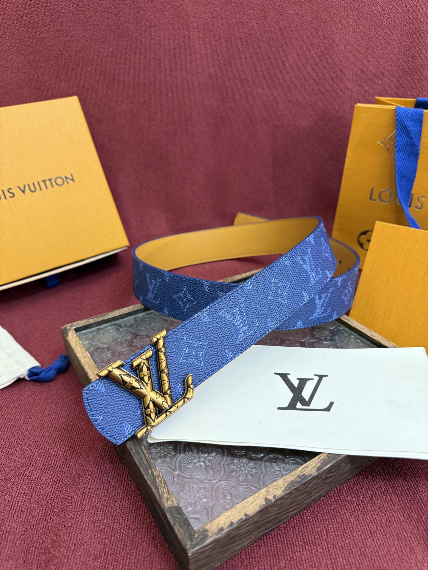 Louis Vuitton 루이비통 루이 비통 디멘션 모노그램 헤리티지 40 리버서블 벨트 2