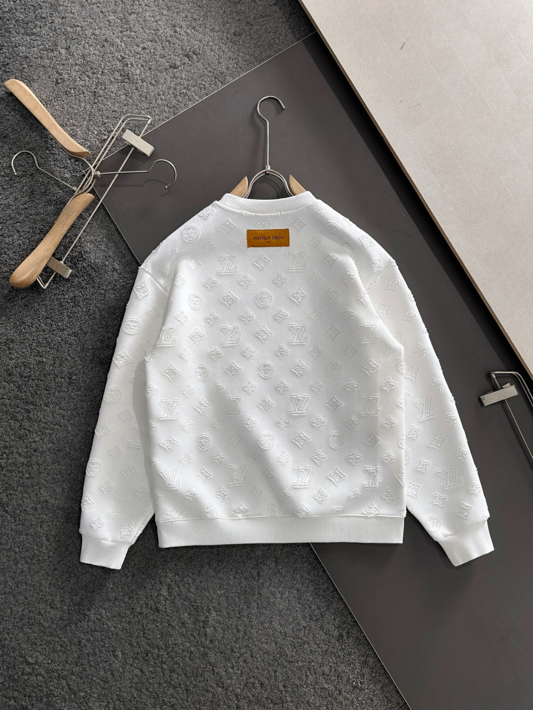 Louis Vuitton 루이비통 2025Ss 가을·겨울 신상 맨투맨 스웨트셔츠 9