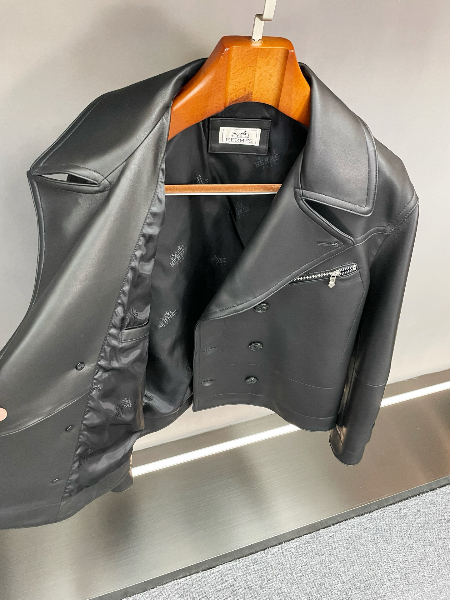 Hermes 에르메스 2025 가을·겨울 남성 양가죽 재킷 3