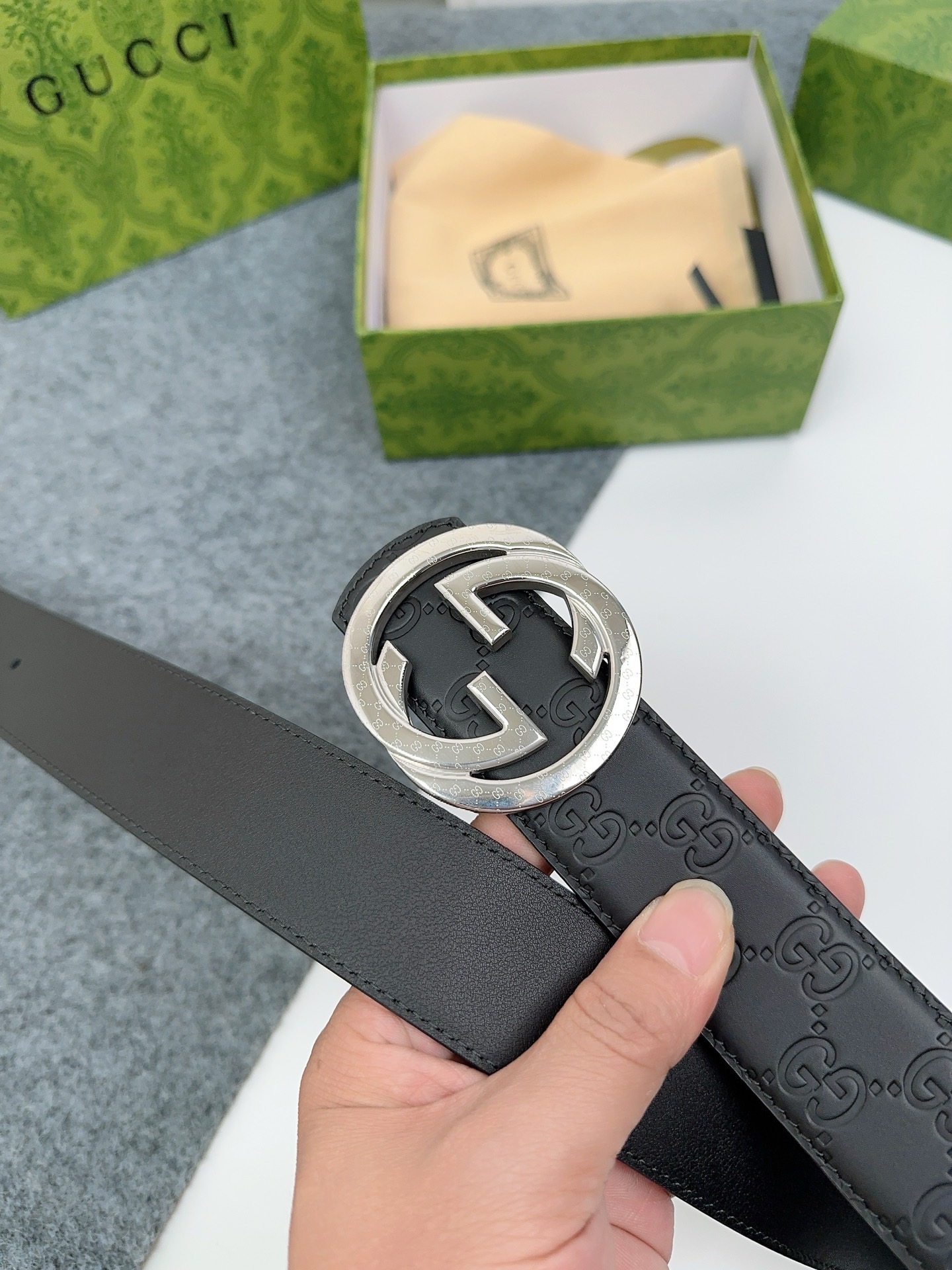 Gucci 구찌 GG 엠보 소가죽 남성 벨트 2