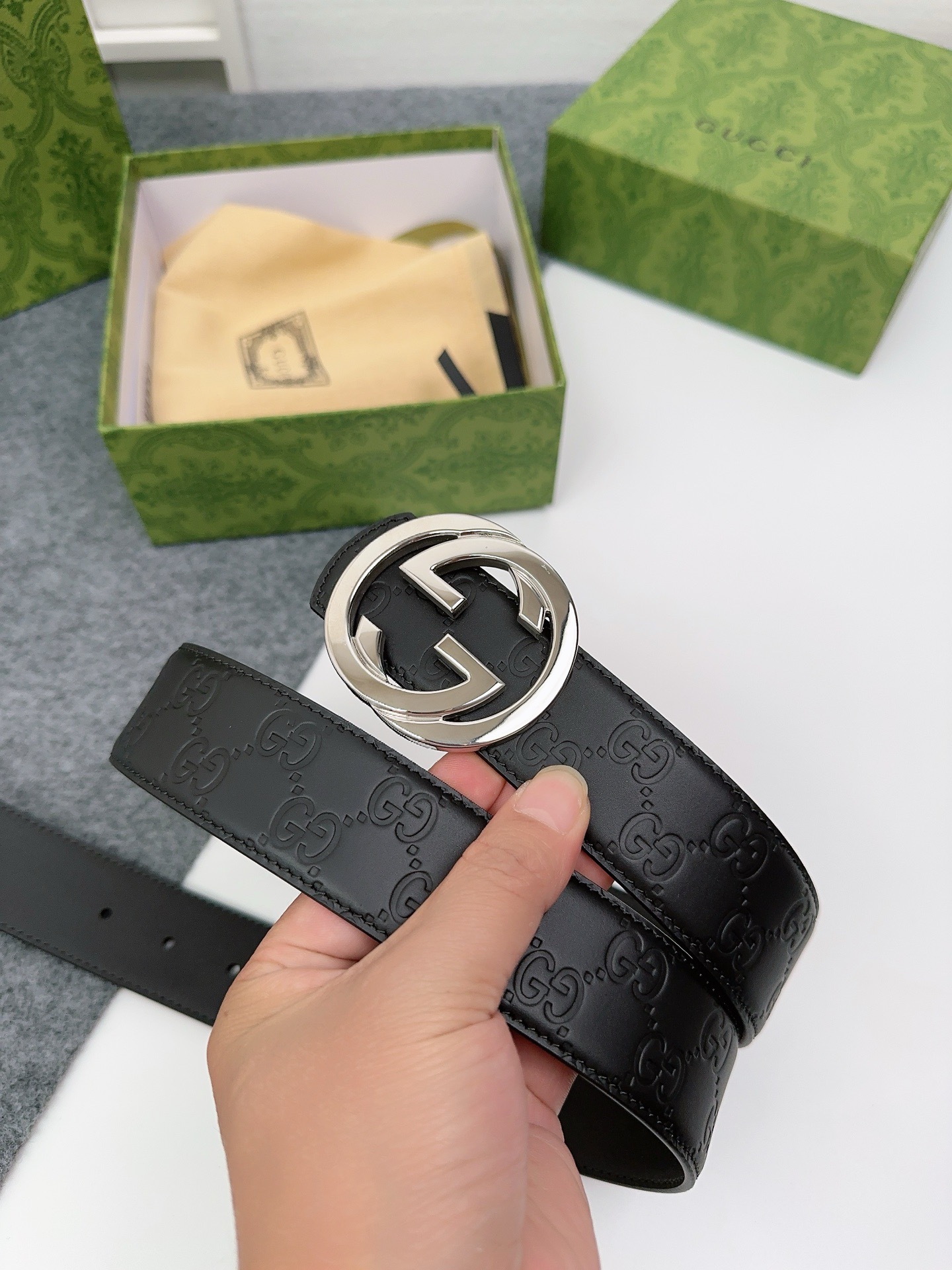 Gucci 구찌 GG 엠보 소가죽 남성 벨트 9