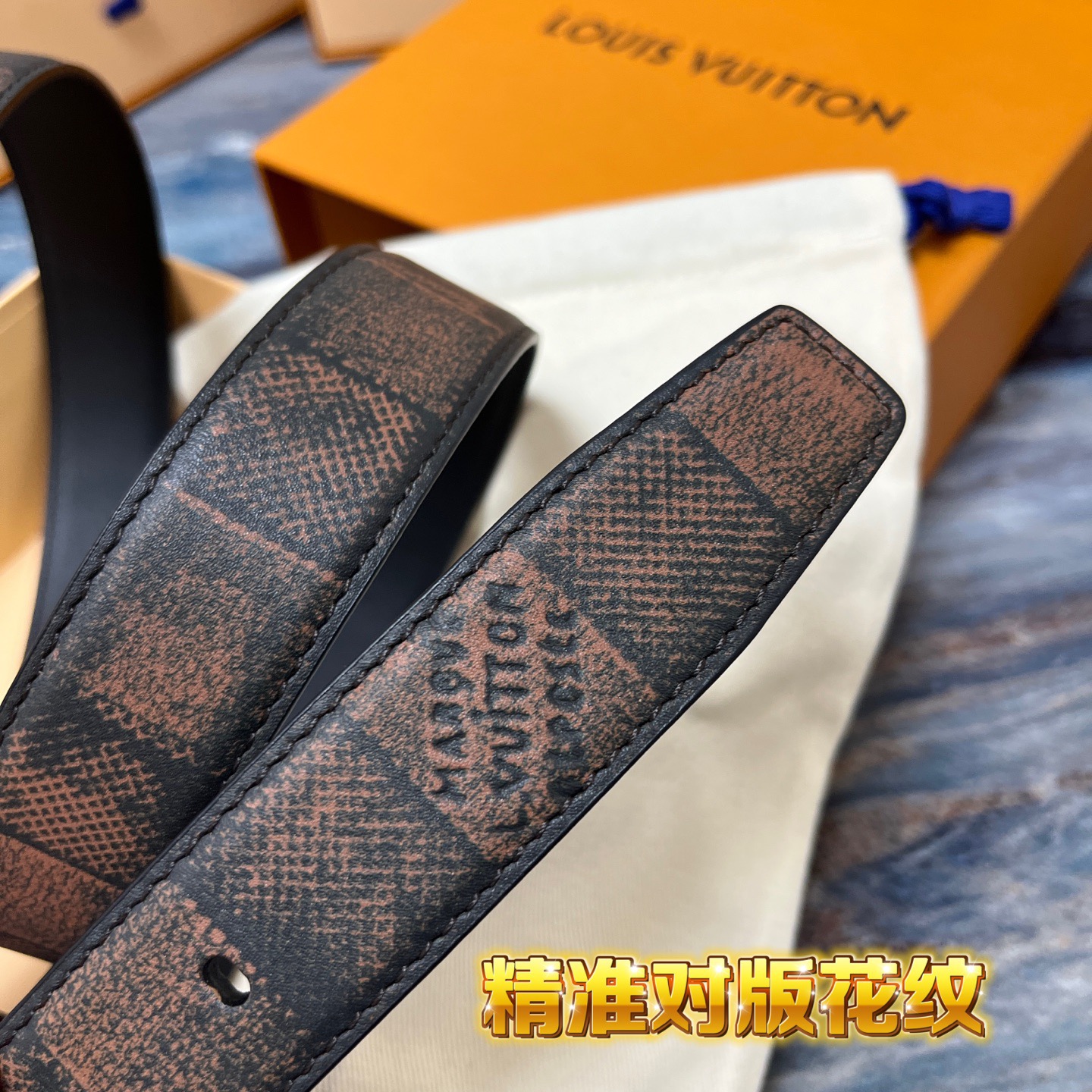 Louis Vuitton 루이비통 루이 비통 남성 M4430 가죽 벨트 4