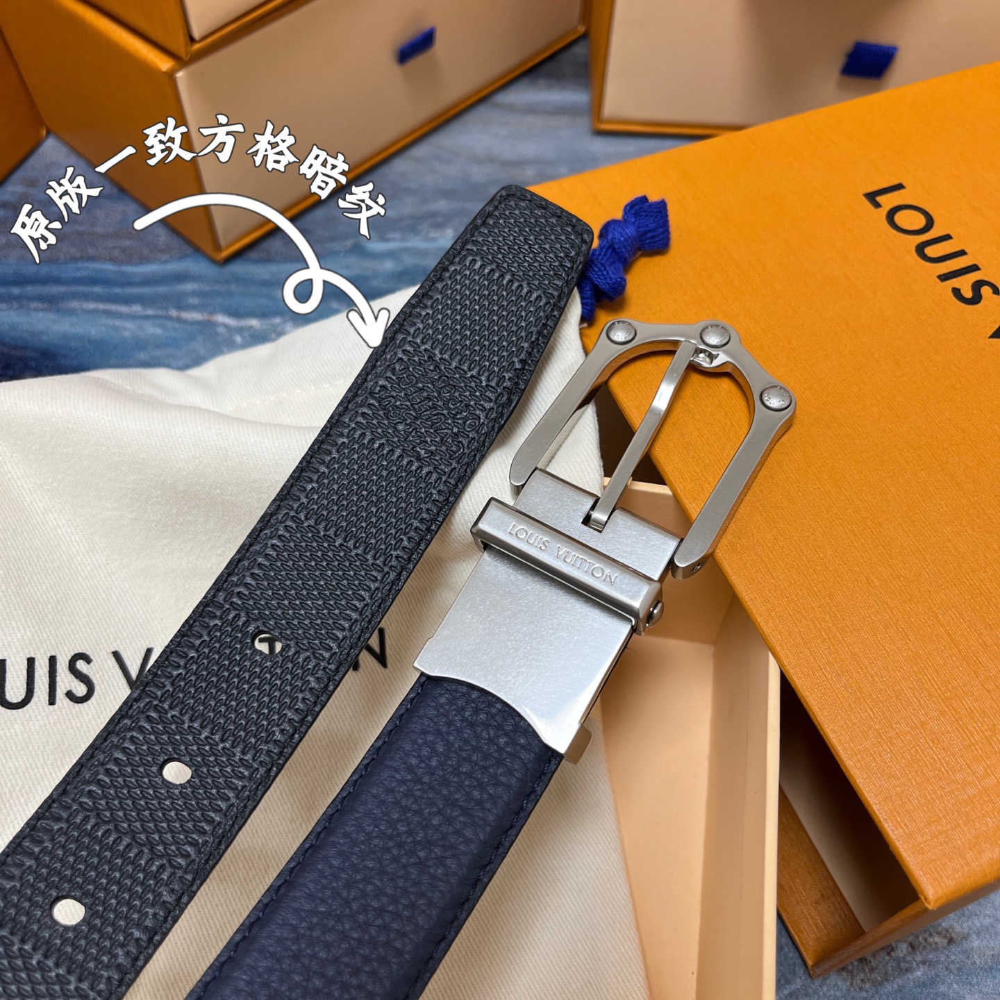 Louis Vuitton 루이비통 루이 비통 남성 M4430 가죽 벨트 4