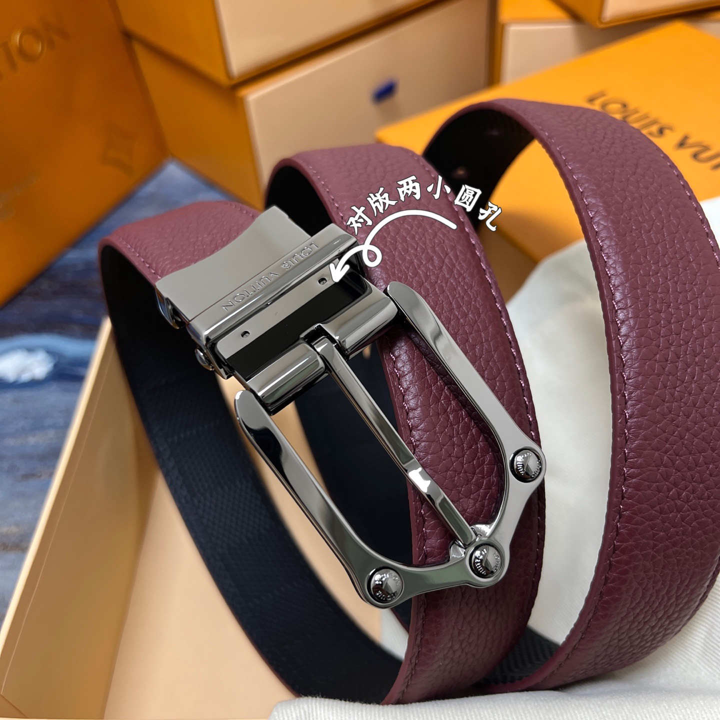 Louis Vuitton 루이비통 루이 비통 남성 M4430 가죽 벨트 2