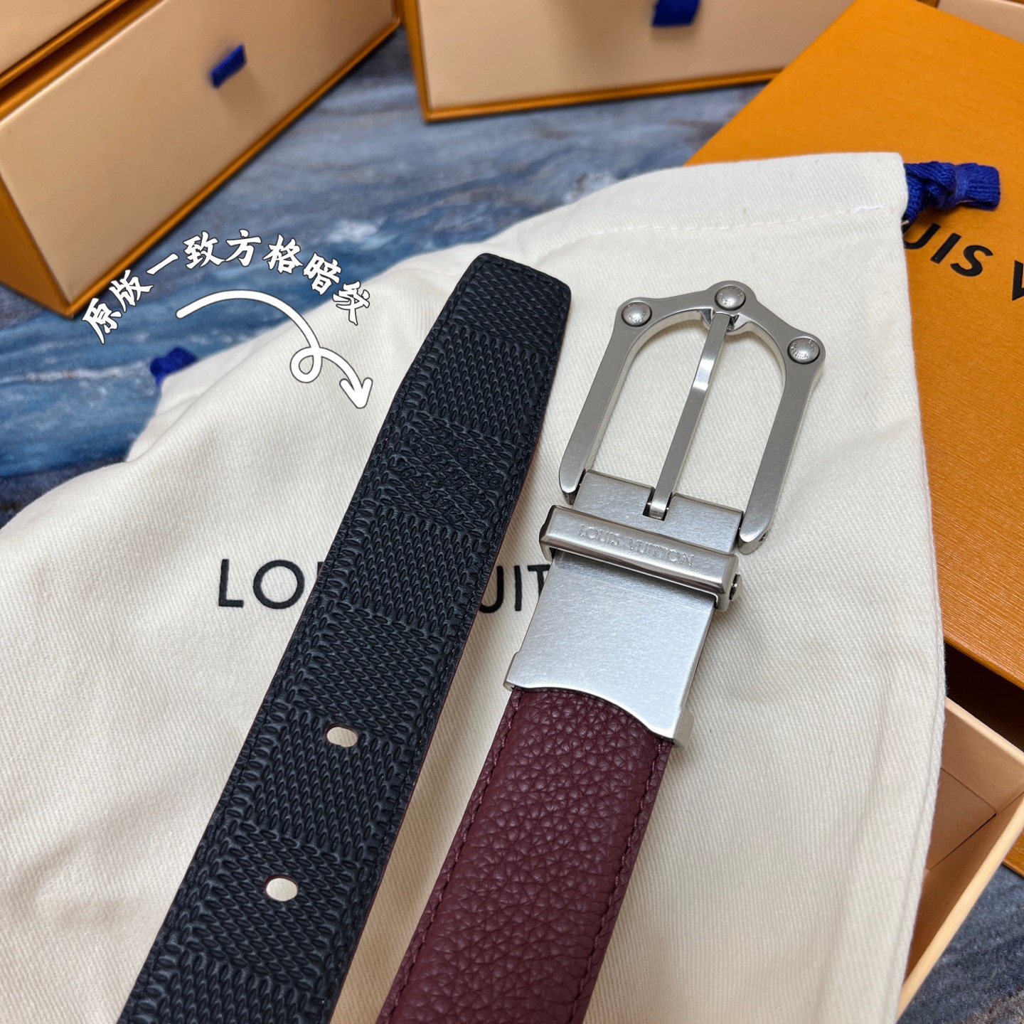 Louis Vuitton 루이비통 루이 비통 남성 M4430 가죽 벨트 4