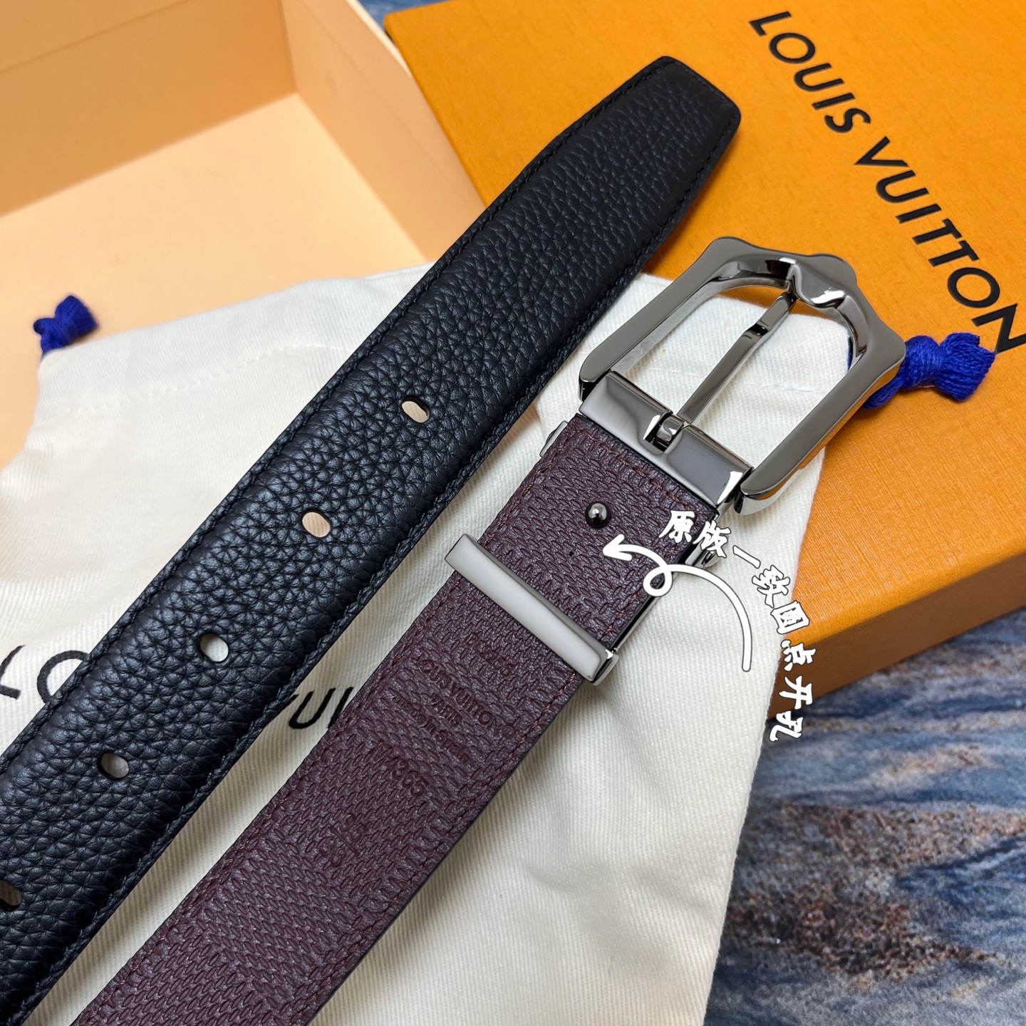 Louis Vuitton 루이비통 루이 비통 남성 M4430 가죽 벨트 5