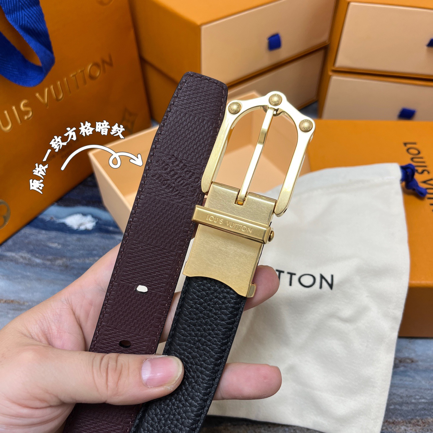 Louis Vuitton 루이비통 루이 비통 남성 M4430 가죽 벨트 1