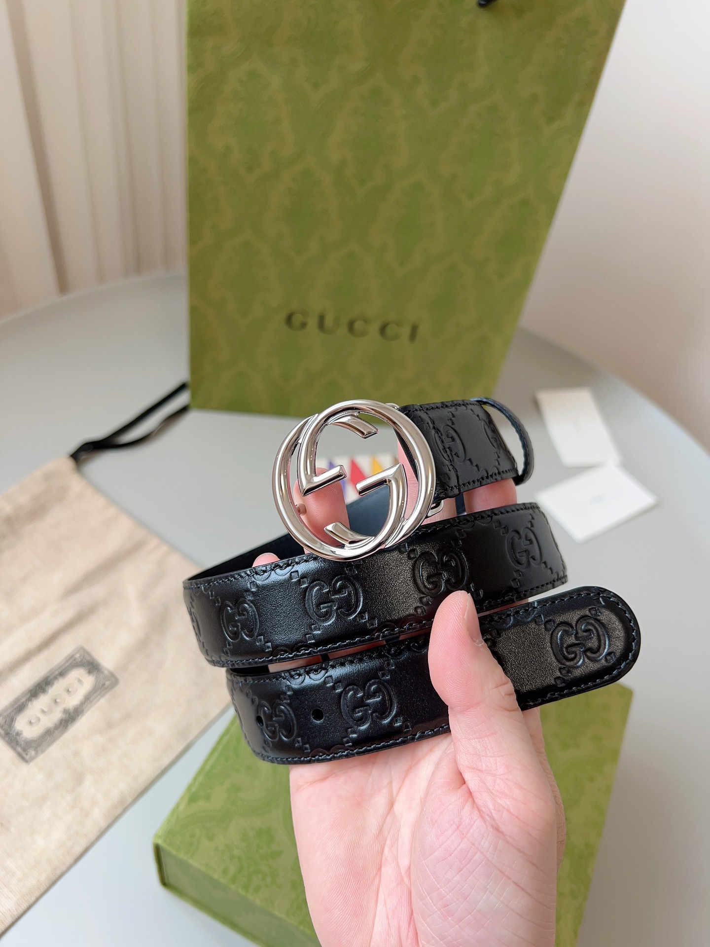 Gucci 구찌 GG 로고 엠보 가죽 벨트 3cm 6