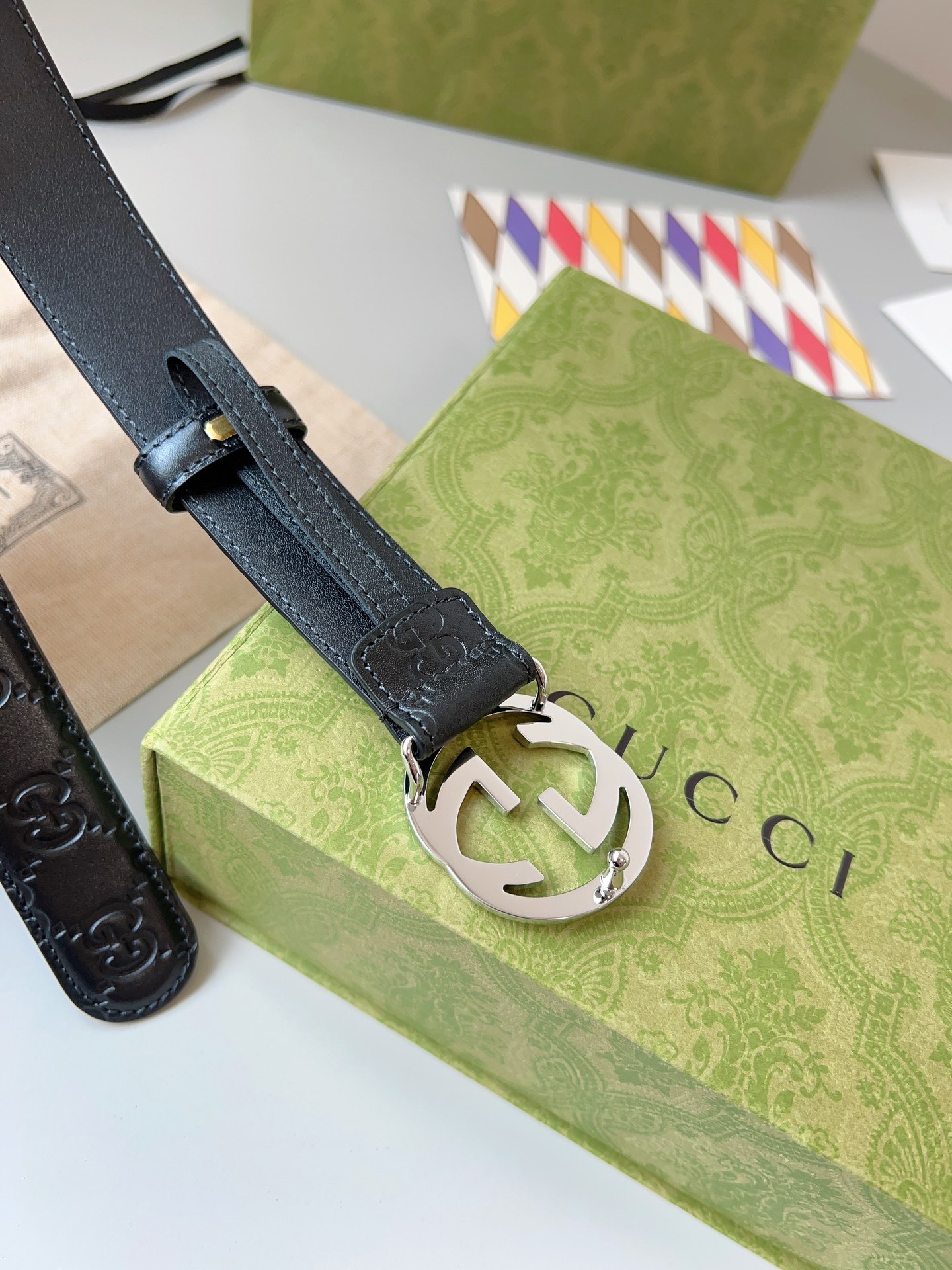 Gucci 구찌 GG 로고 엠보 가죽 벨트 3cm 9