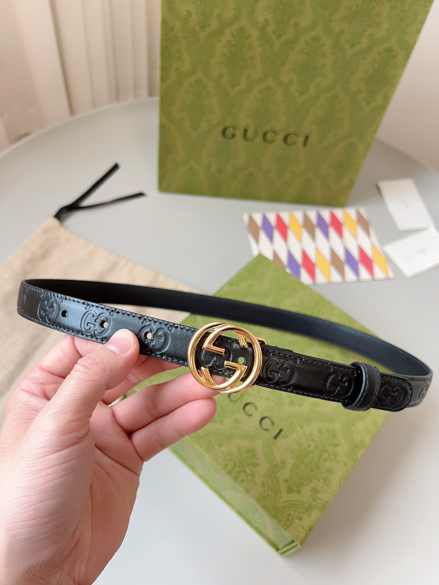 Gucci 구찌 GG 로고 엠보 가죽 벨트 3cm 1