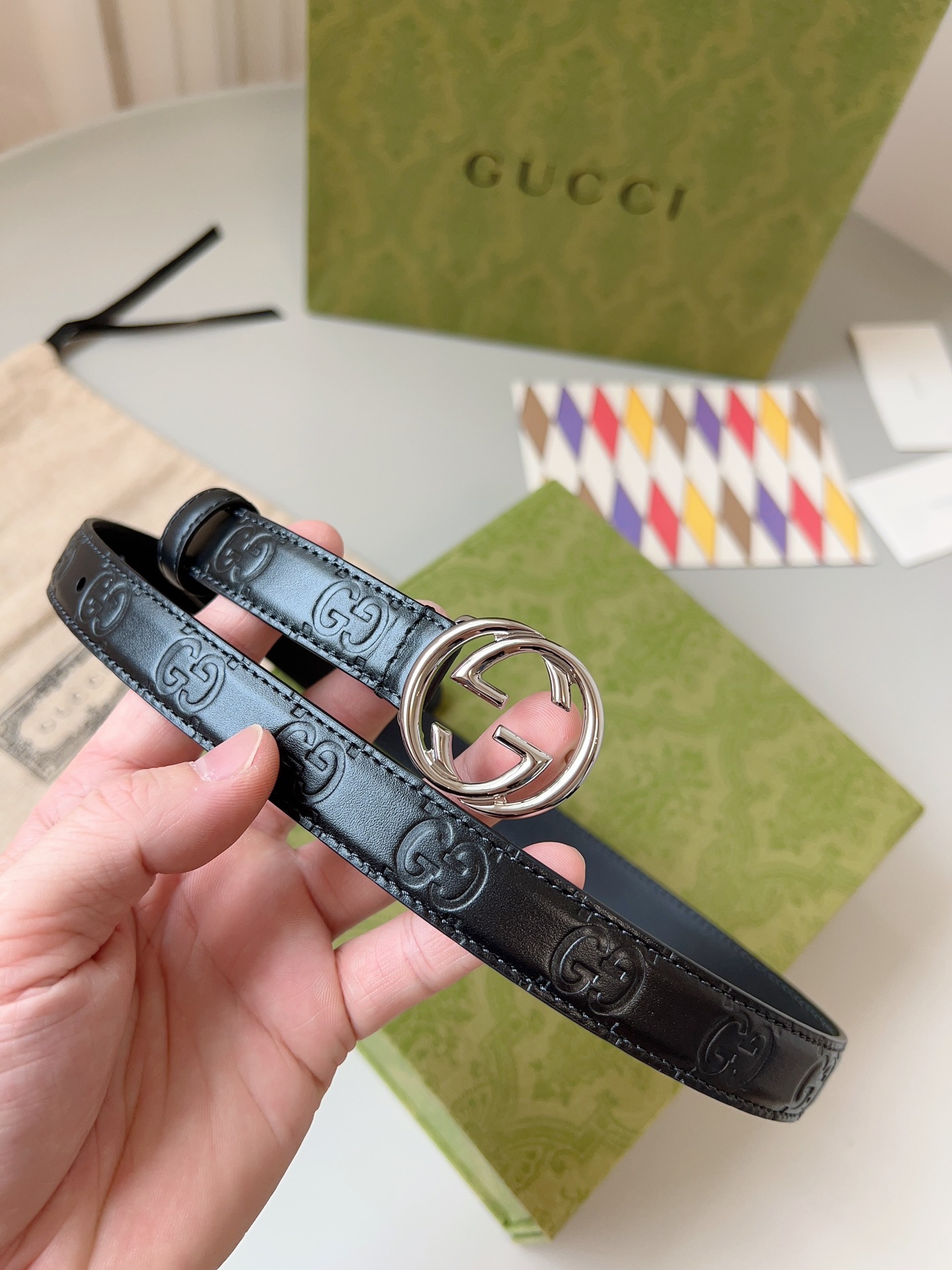 Gucci 구찌 GG 로고 엠보 가죽 벨트 3cm 1