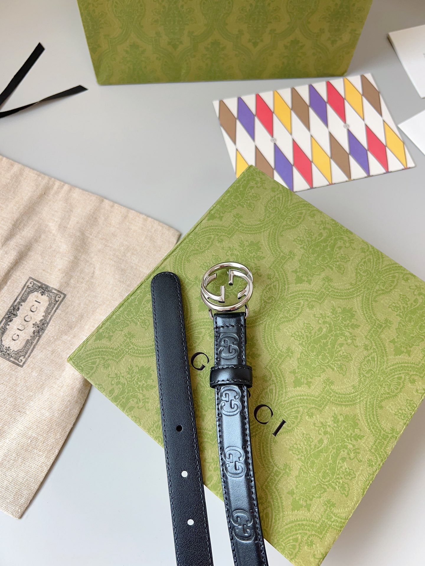 Gucci 구찌 GG 로고 엠보 가죽 벨트 3cm 9