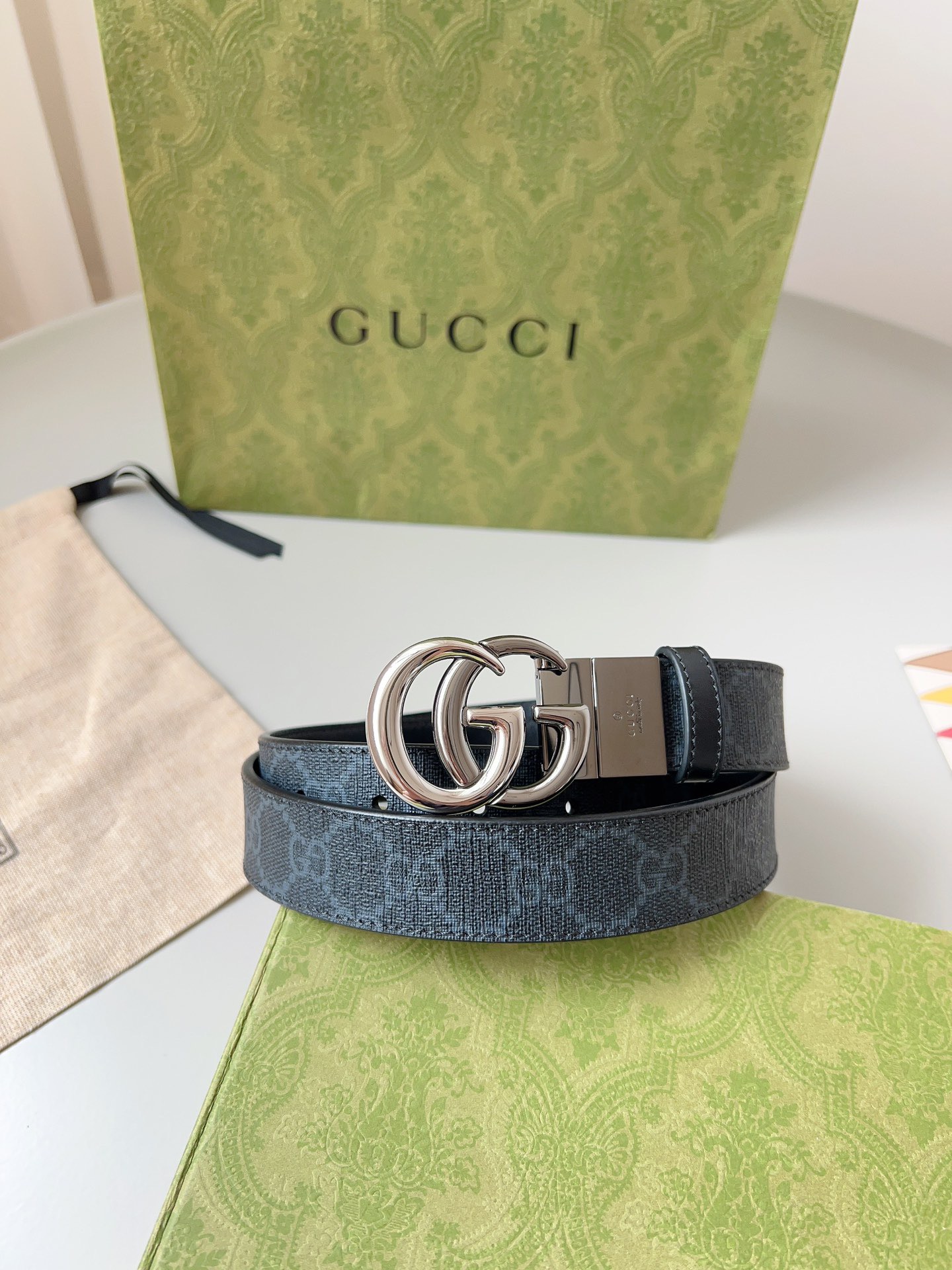 Gucci 구찌 GG 수프림 리버서블 가죽 벨트 1