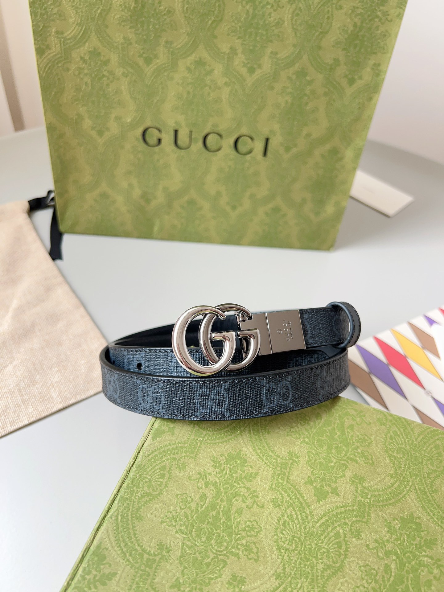 Gucci 구찌 GG 수프림 리버서블 가죽 벨트 2