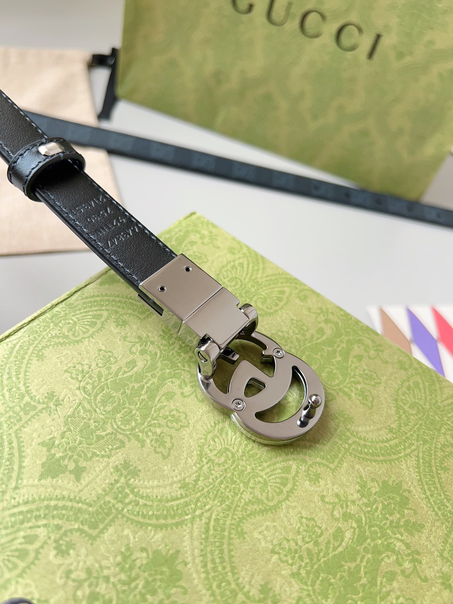 Louis Vuitton 루이비통 모노그램 양털 후드 베스트 자켓 2