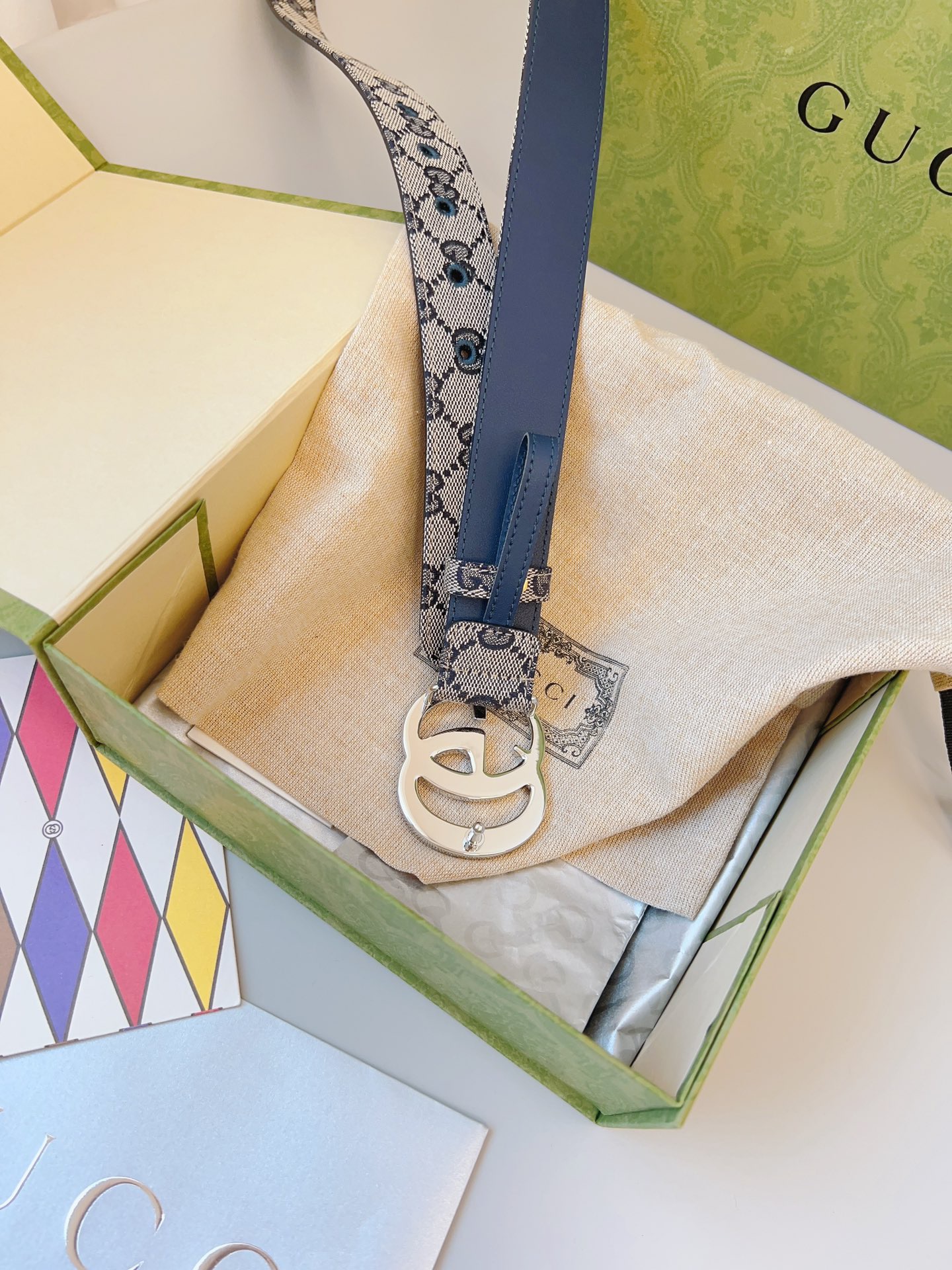 Burberry 버버리 스코틀랜드 체크 양면 캐시미어 후드 케이프 숄 12