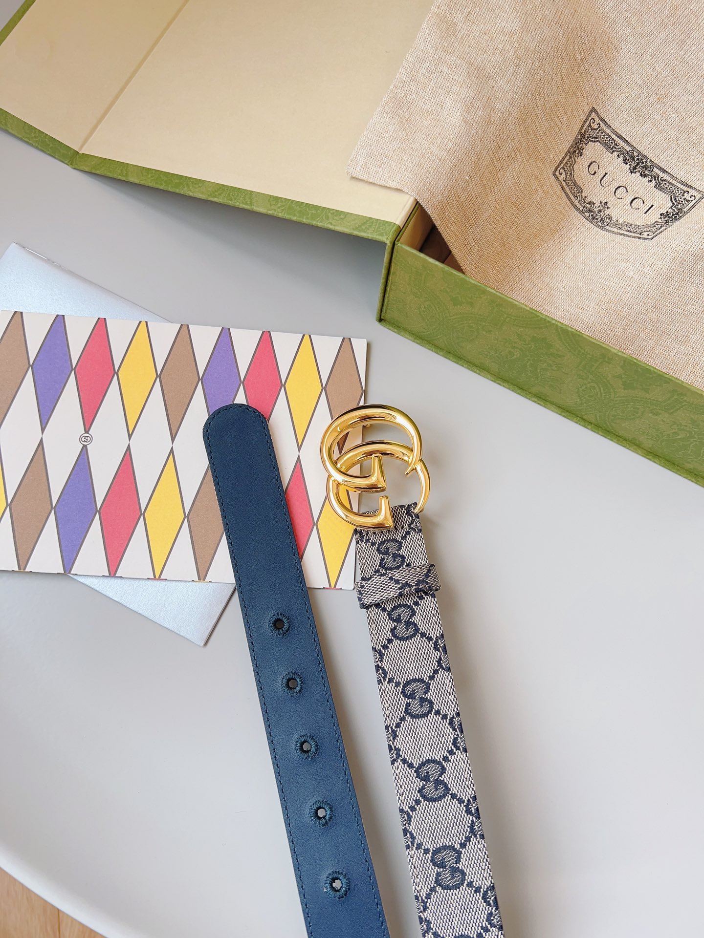 Burberry 버버리 스코틀랜드 체크 양면 캐시미어 후드 케이프 숄 3