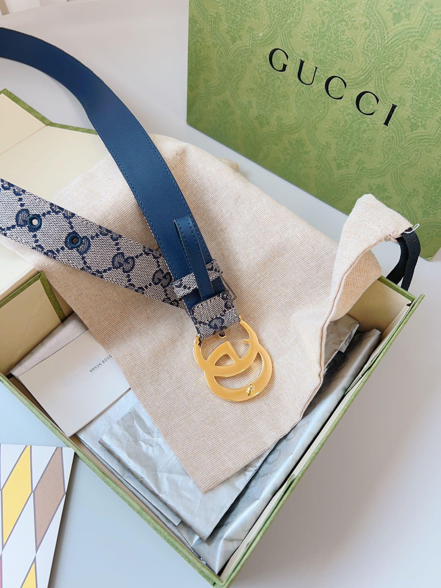 Burberry 버버리 스코틀랜드 체크 양면 캐시미어 후드 케이프 숄 7