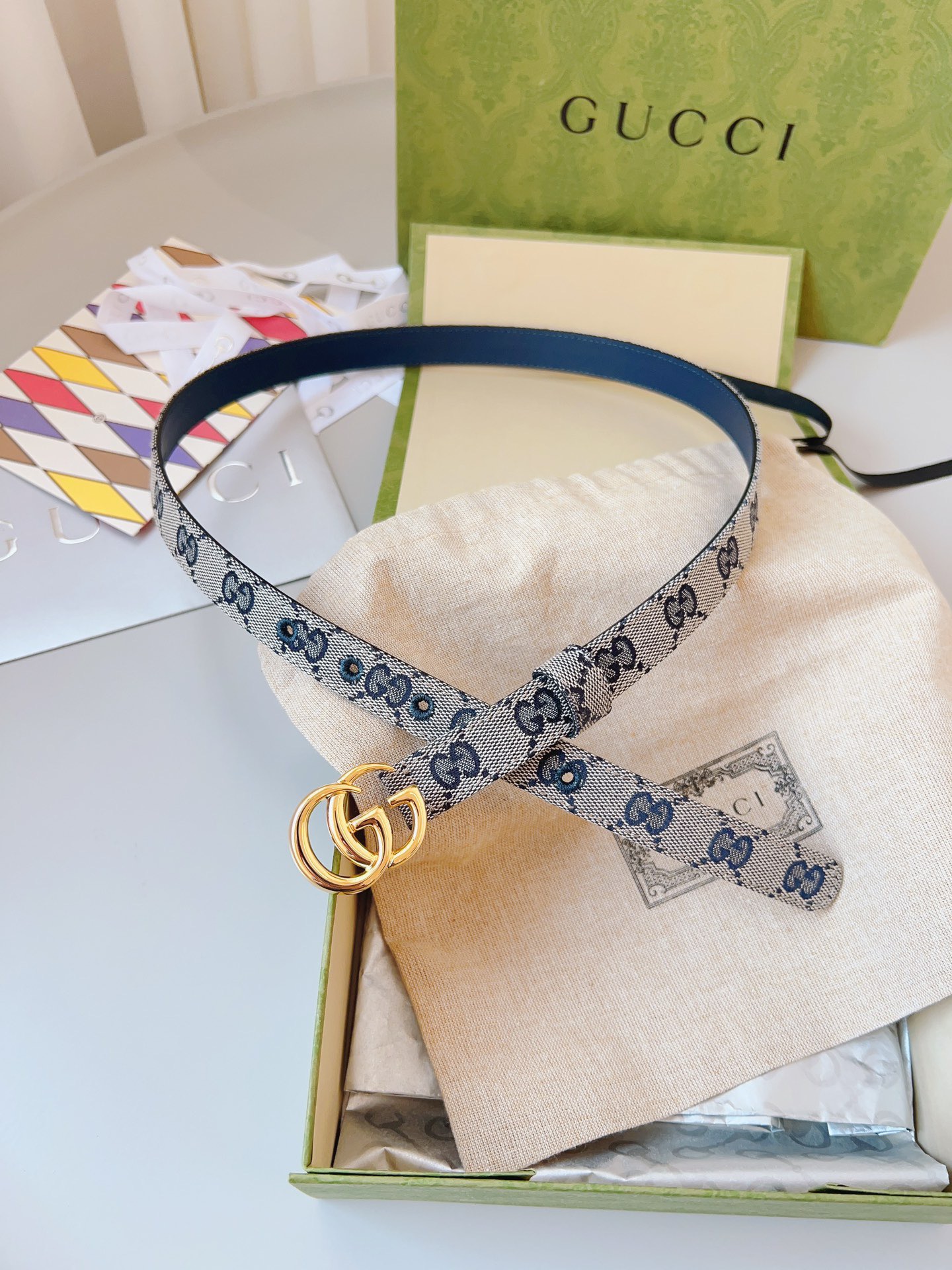 Burberry 버버리 스코틀랜드 체크 양면 캐시미어 후드 케이프 숄 18