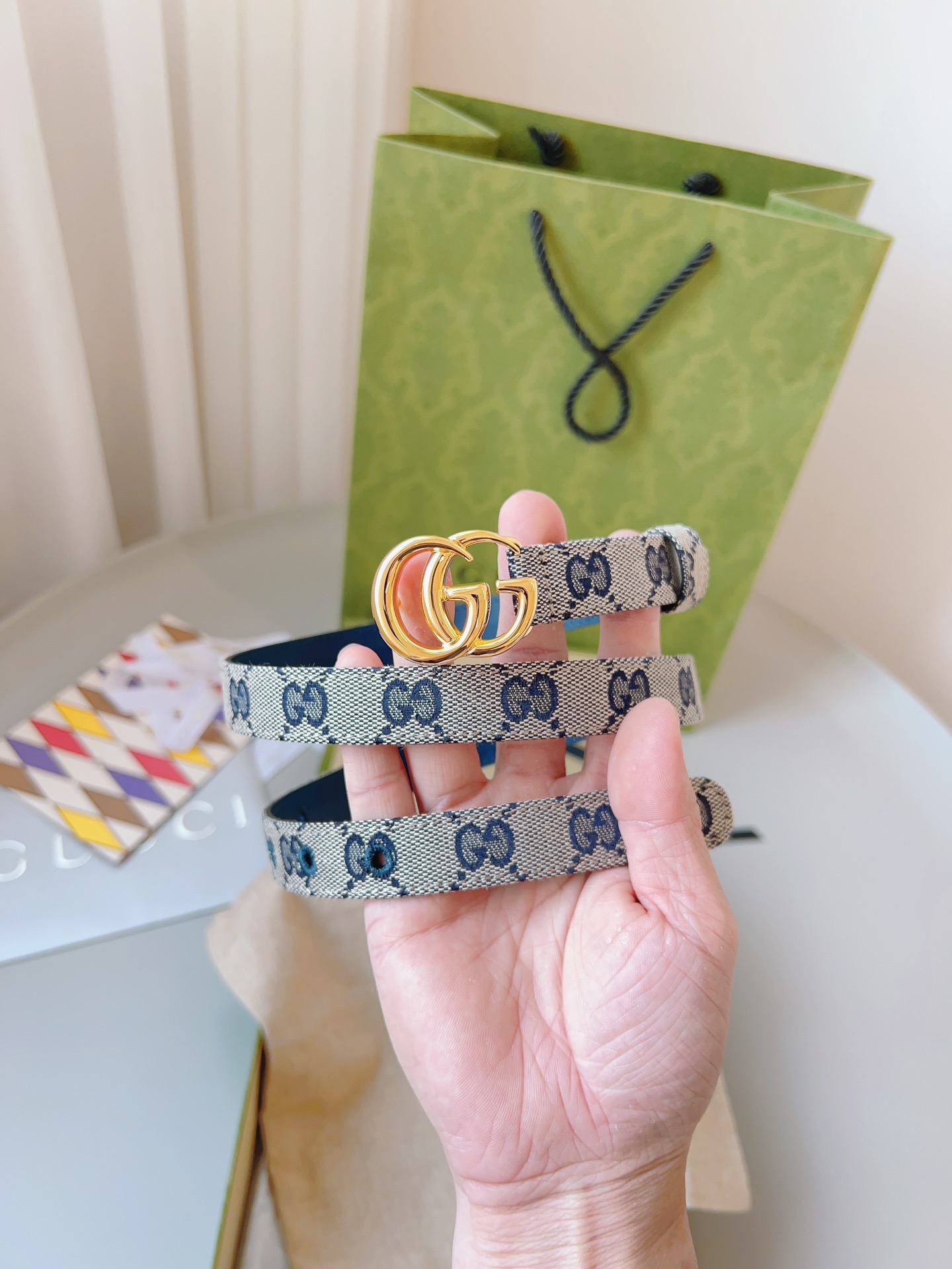 Burberry 버버리 스코틀랜드 체크 양면 캐시미어 후드 케이프 숄 3