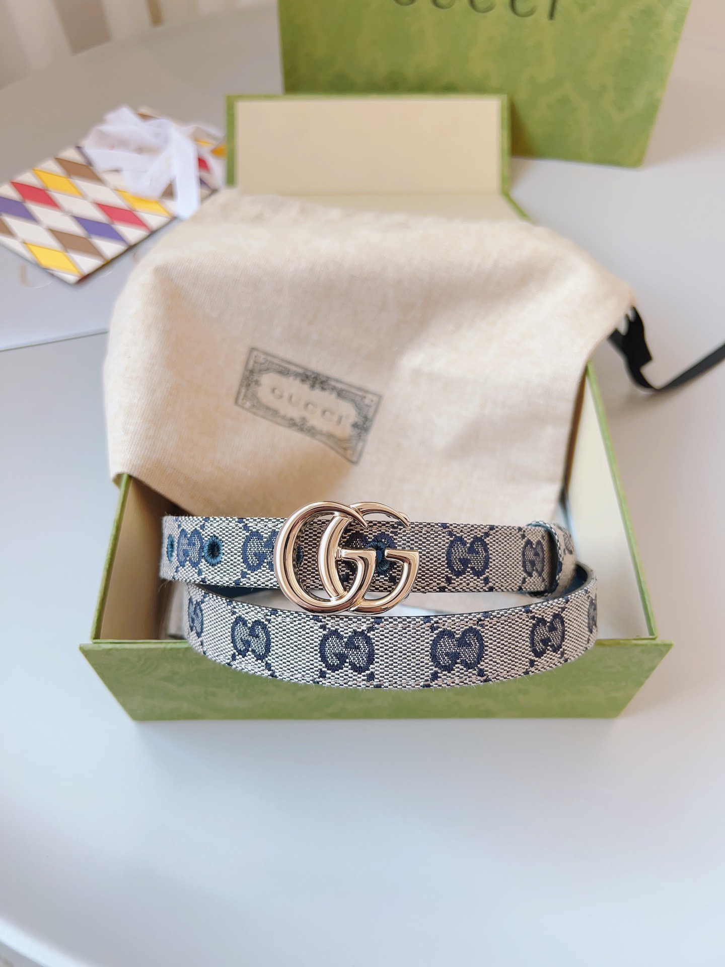 Burberry 버버리 스코틀랜드 체크 양면 캐시미어 후드 케이프 숄 6