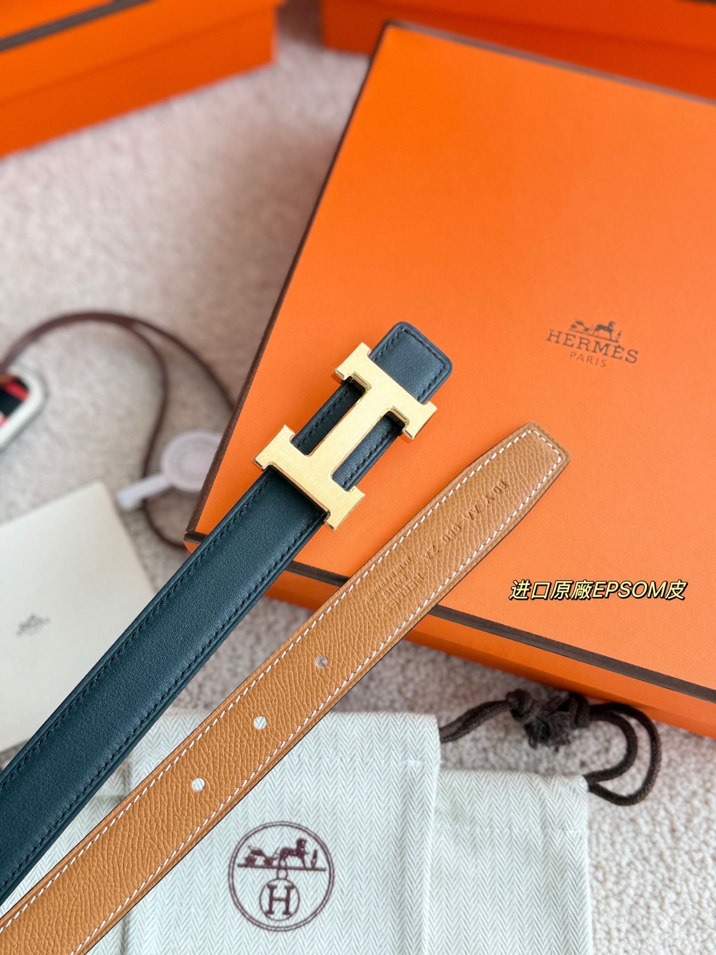 Brunello Cucinelli 브루넬로 쿠치넬리 2025 가을·겨울 여성 하이넥 허리 스트링 구스다운 점퍼 1