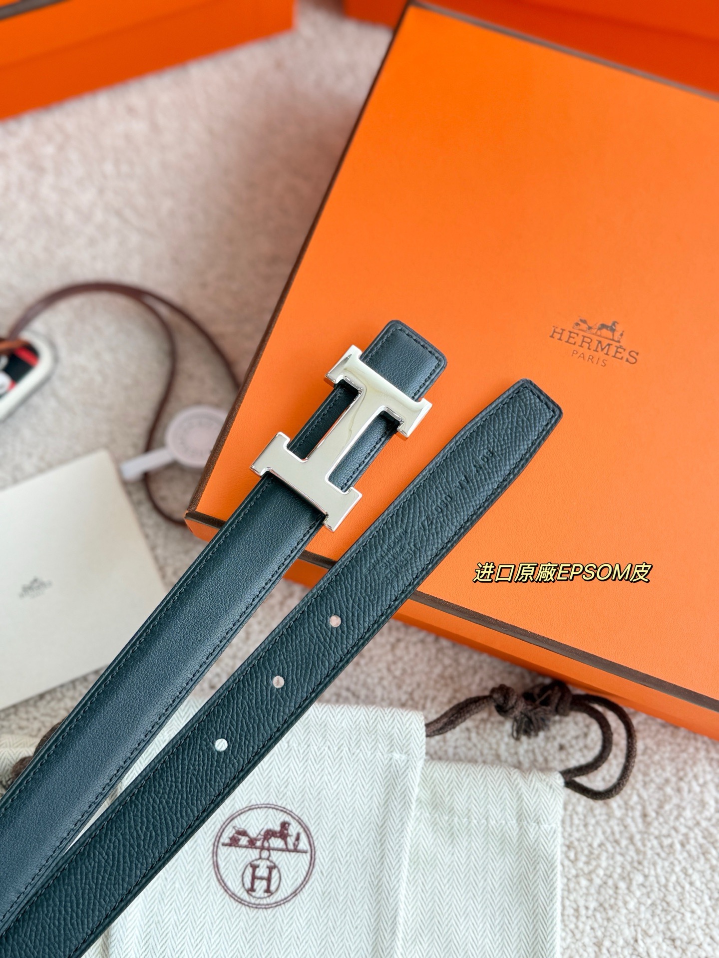 Brunello Cucinelli 브루넬로 쿠치넬리 2025 가을·겨울 여성 하이넥 허리 스트링 구스다운 점퍼 3