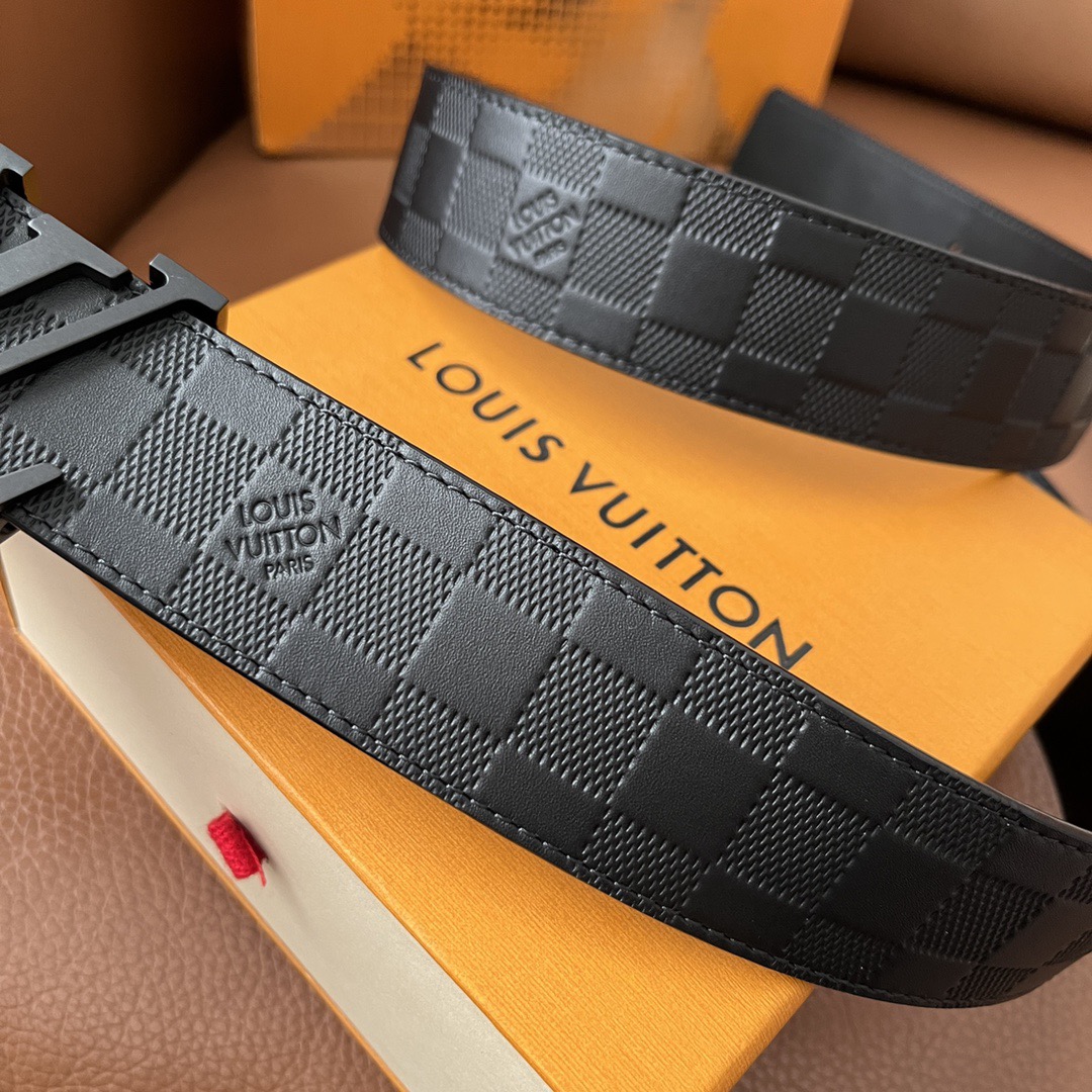 LOUIS VUITTON 루이비통 루이 비통 남성 클래식 다미에 엠보싱 벨트 3