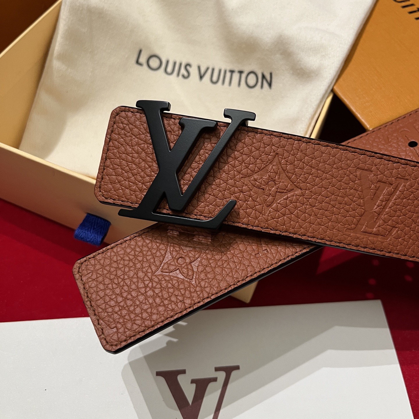 Louis Vuitton 루이비통 루이 비통 토고 패턴 소가죽 남성 벨트 1