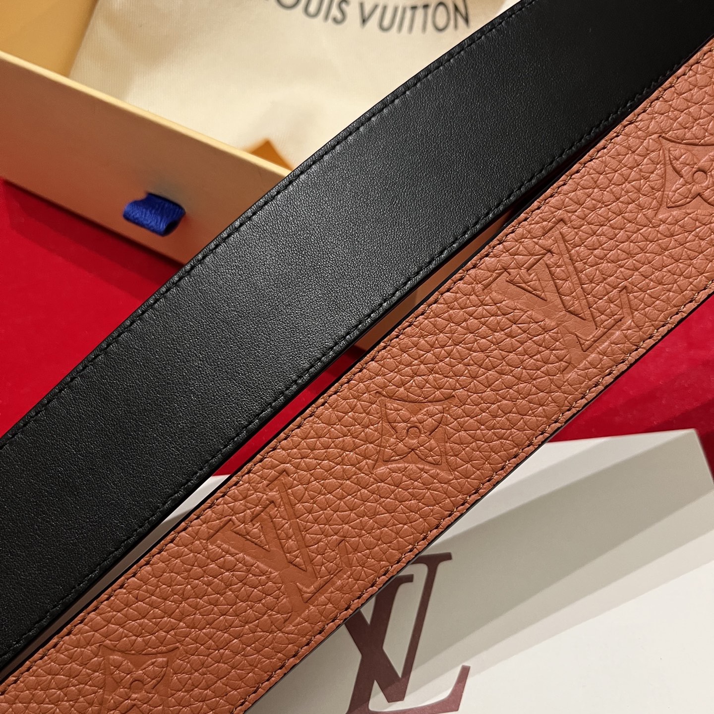 Louis Vuitton 루이비통 루이 비통 토고 패턴 소가죽 남성 벨트 4