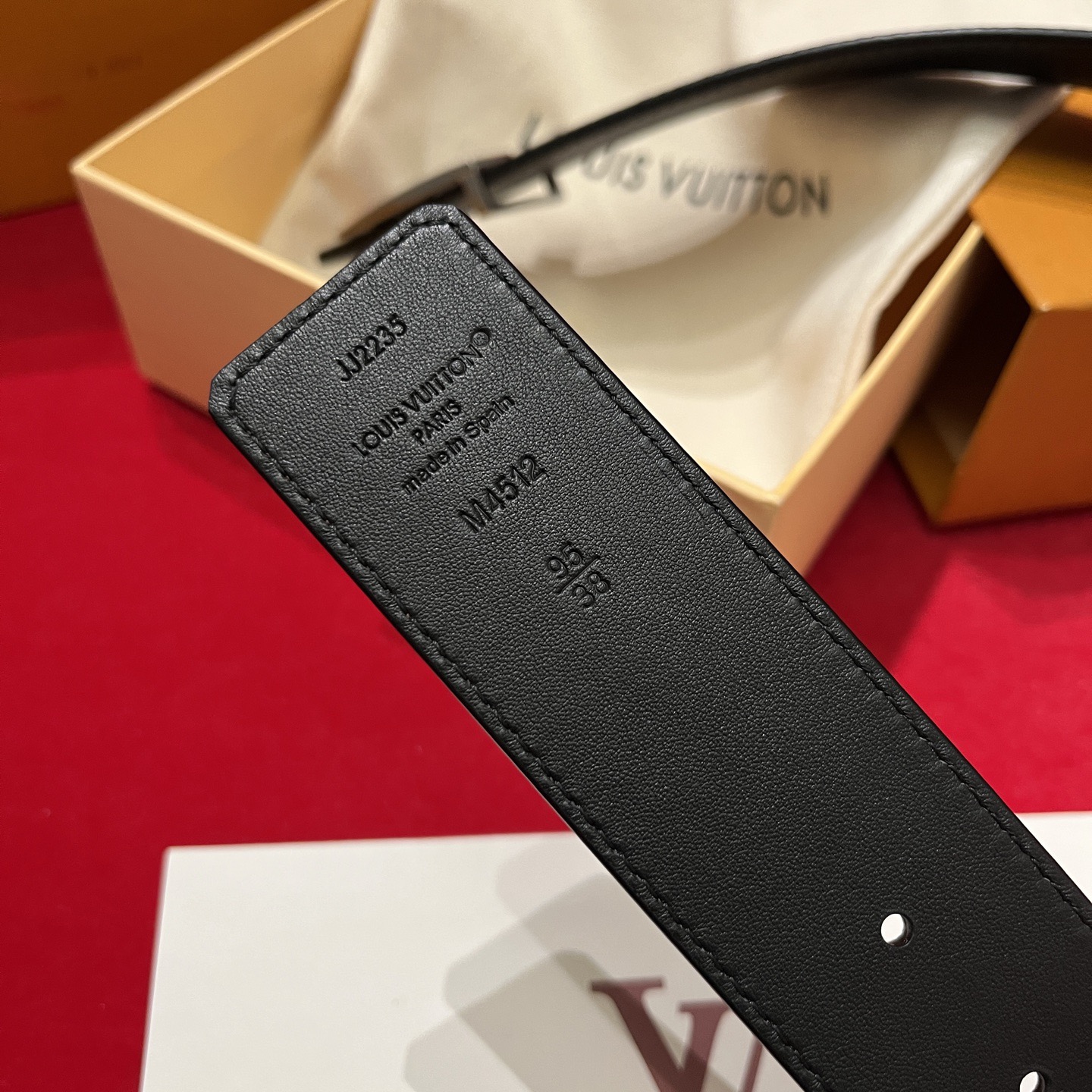 Louis Vuitton 루이비통 루이 비통 토고 패턴 소가죽 남성 벨트 5