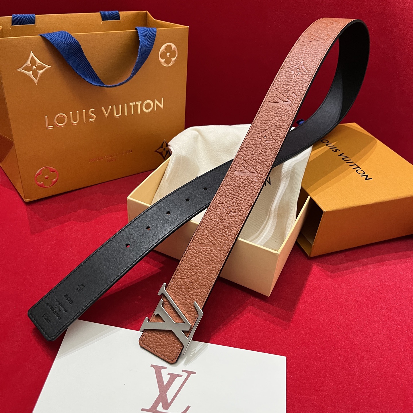 Louis Vuitton 루이비통 루이 비통 토고 패턴 소가죽 남성 벨트 2