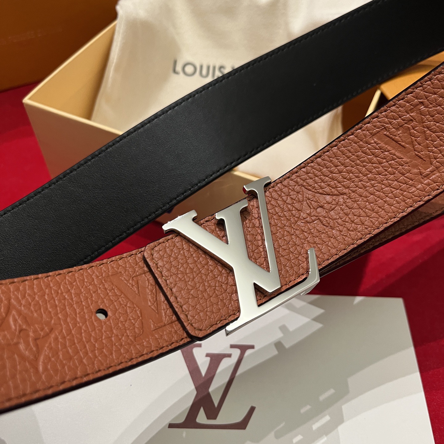 Louis Vuitton 루이비통 루이 비통 토고 패턴 소가죽 남성 벨트 9