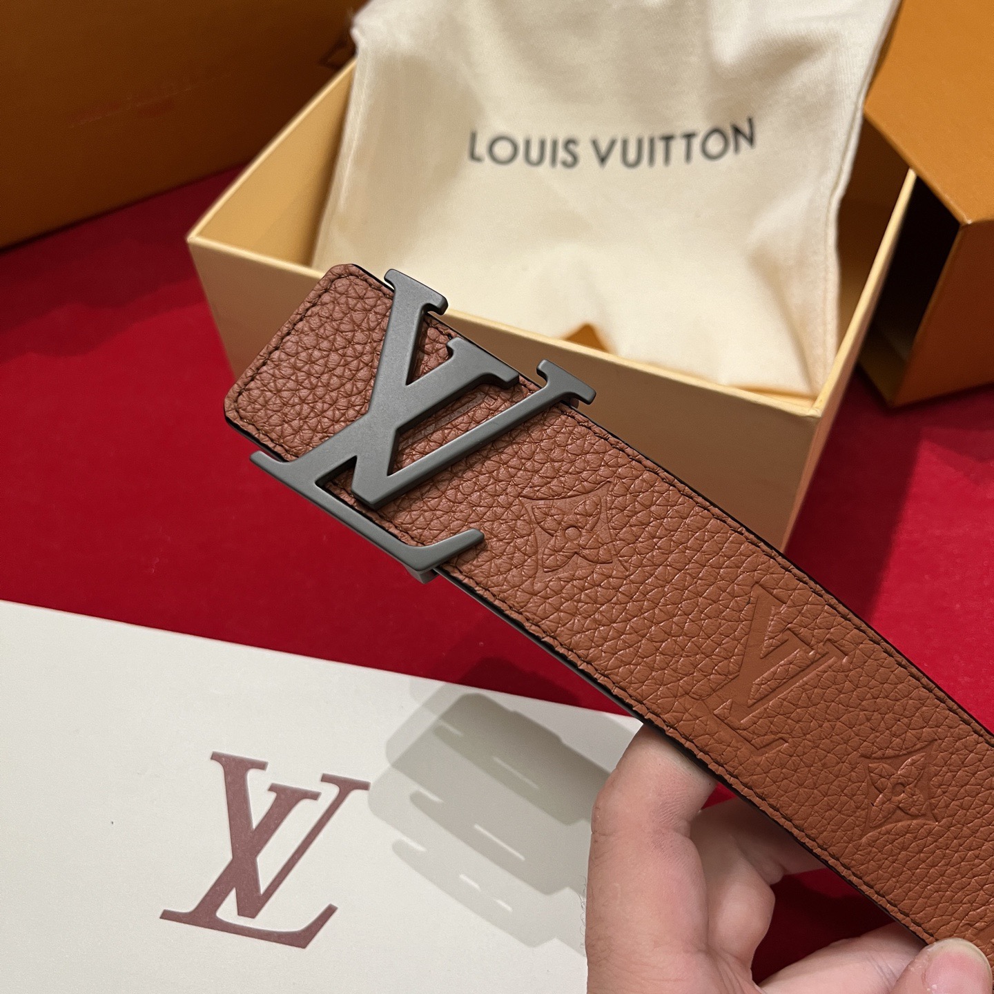 Louis Vuitton 루이비통 루이 비통 토고 패턴 소가죽 남성 벨트 1