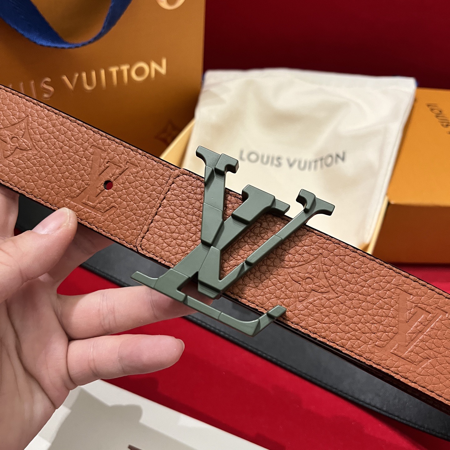 Louis Vuitton 루이비통 루이 비통 토고 패턴 소가죽 남성 벨트 7