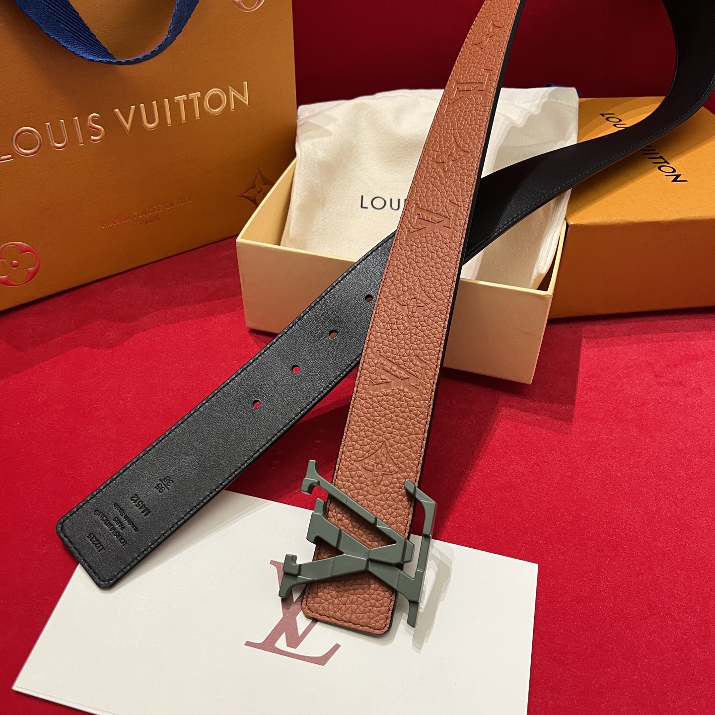 Louis Vuitton 루이비통 루이 비통 토고 패턴 소가죽 남성 벨트 8